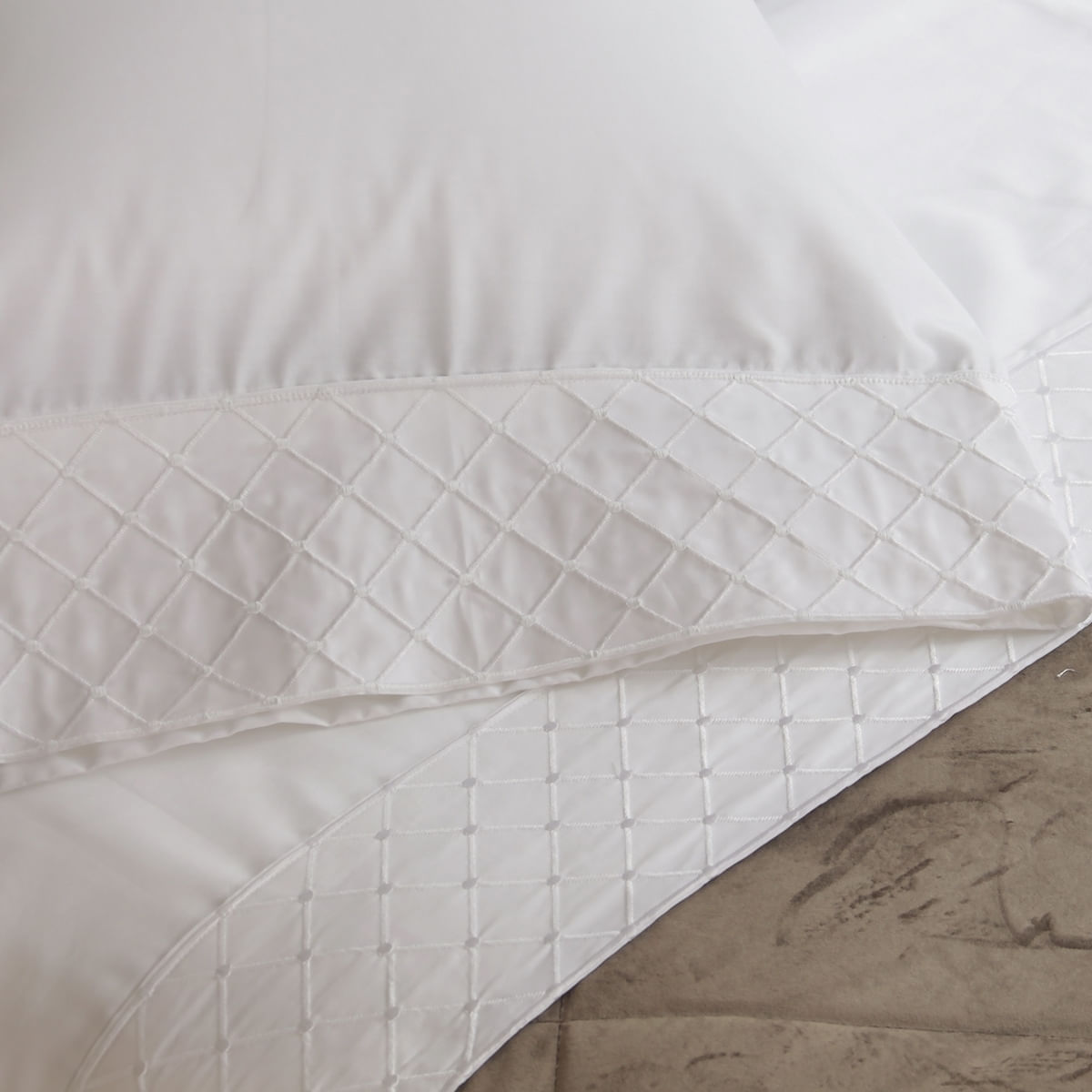 01100884_2134_2-JOGO-DE-LENCOL-MAJESTE-320-FIOS