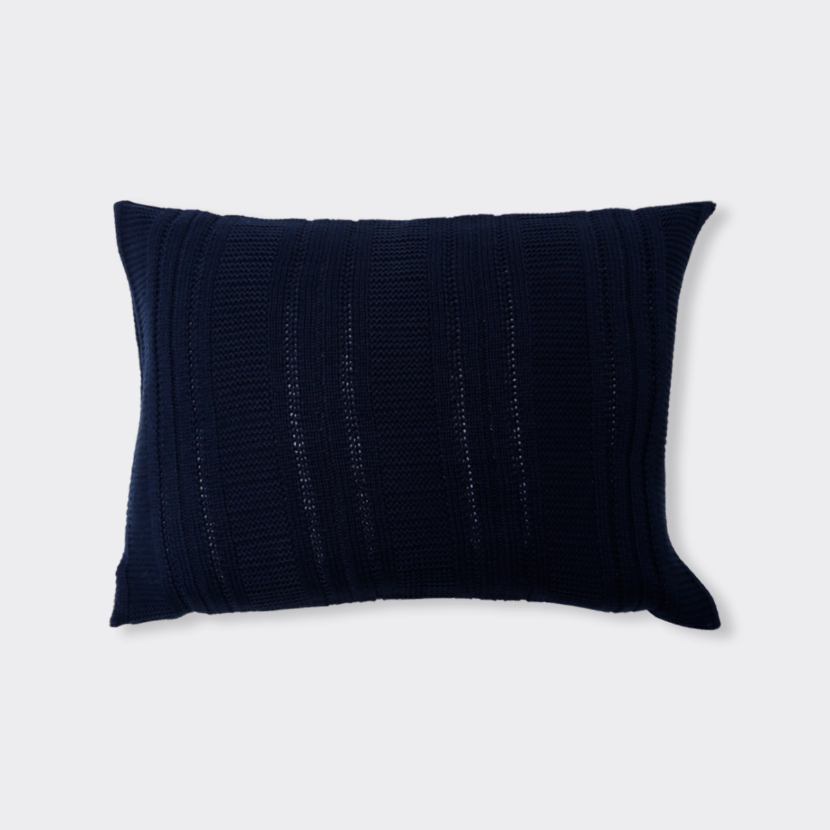 01.01.0470_1322_CAPA-DE-ALMOFADA-TRICOT-CANELADA_MARINHO