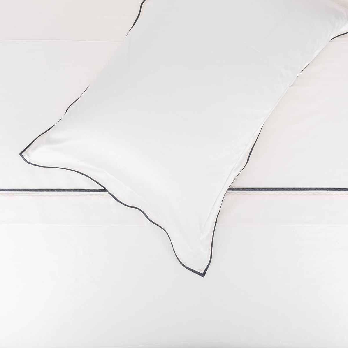 JOGO-DE-LENÇOL-ERA-PALHA-COM-CINZA--3-