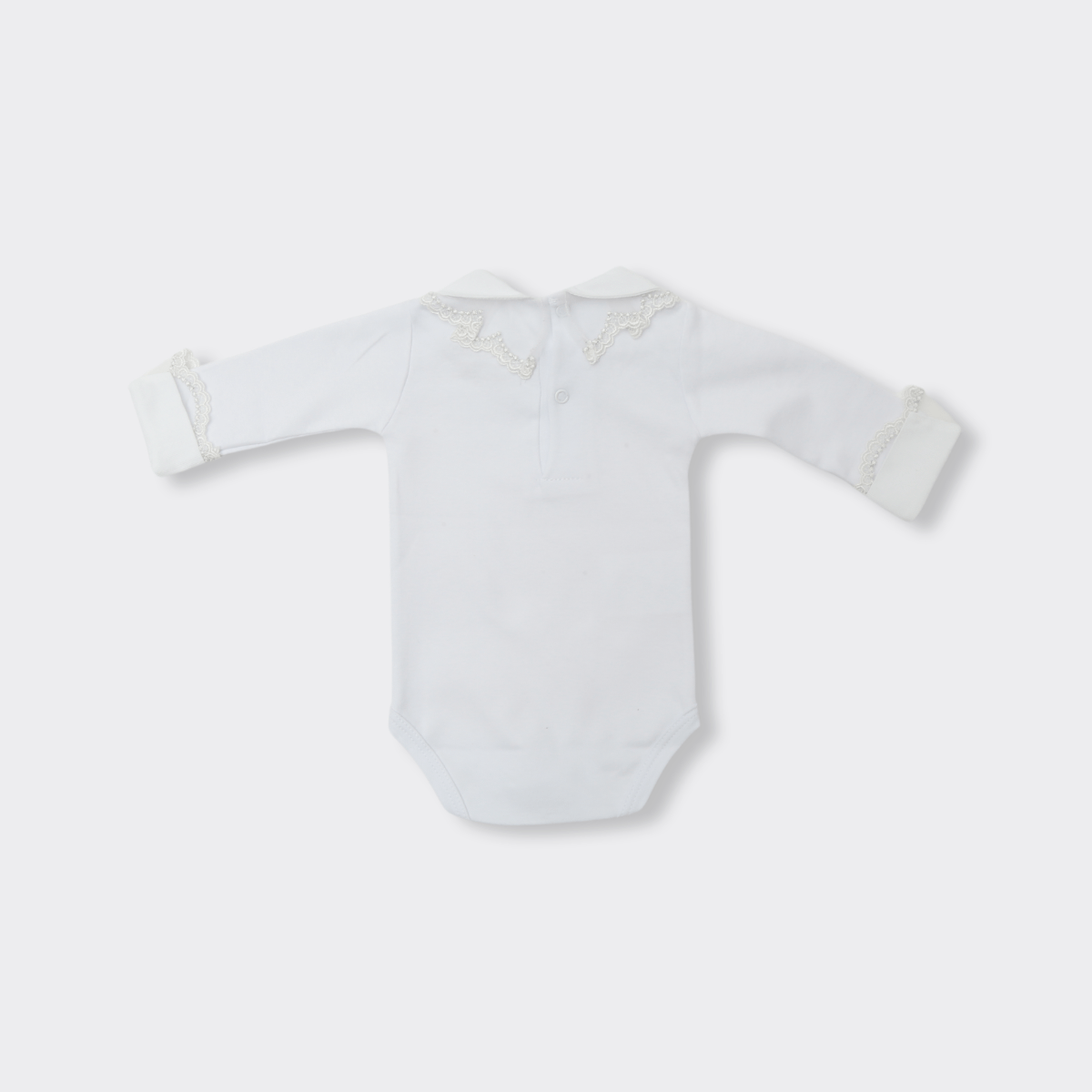 07-040216-BODY-JOULIE-BRANCO-PRATA