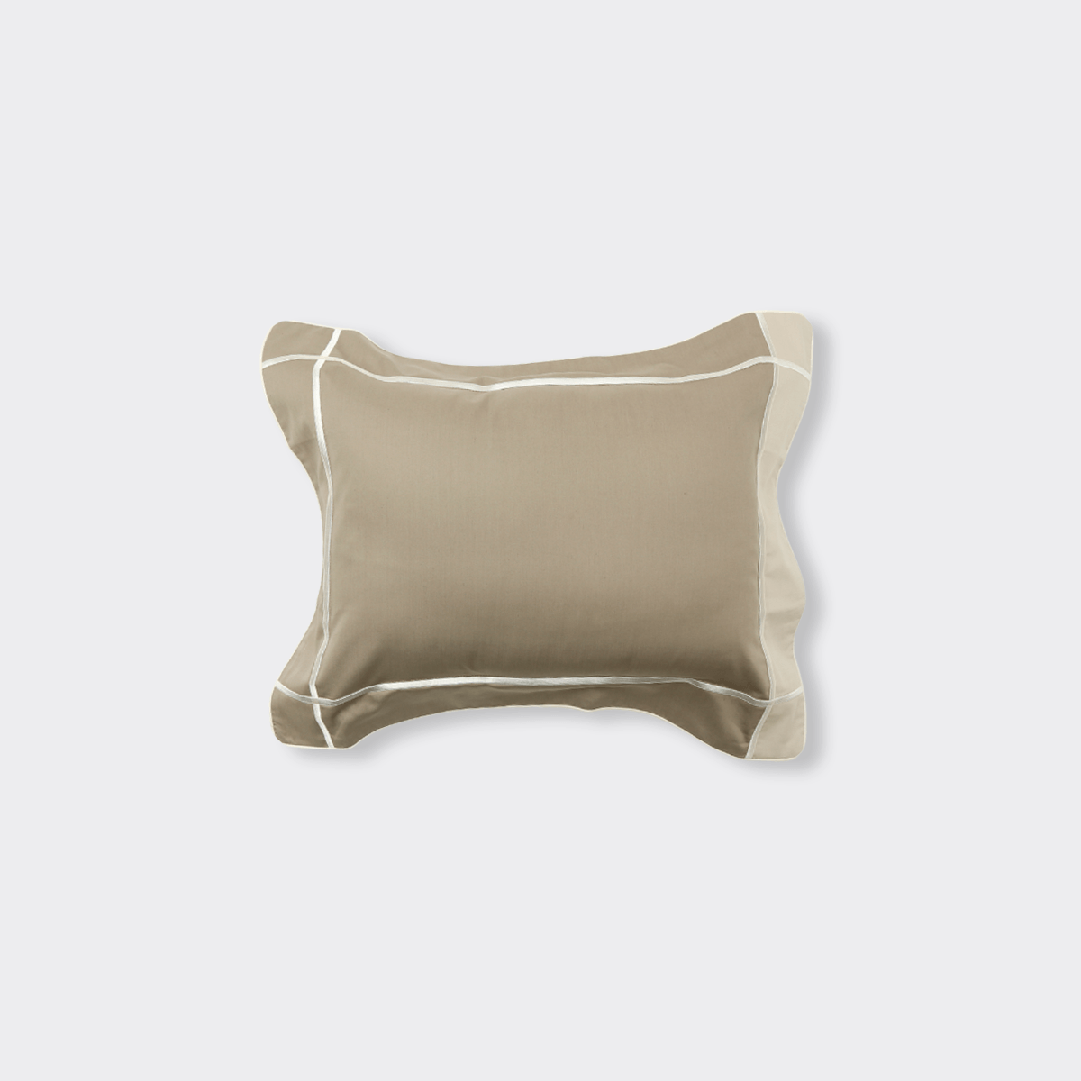 01.01.0176-CAPA-DE-ALMOFADA-OXFORD-320-FIOS-CAQUI-AREIA-