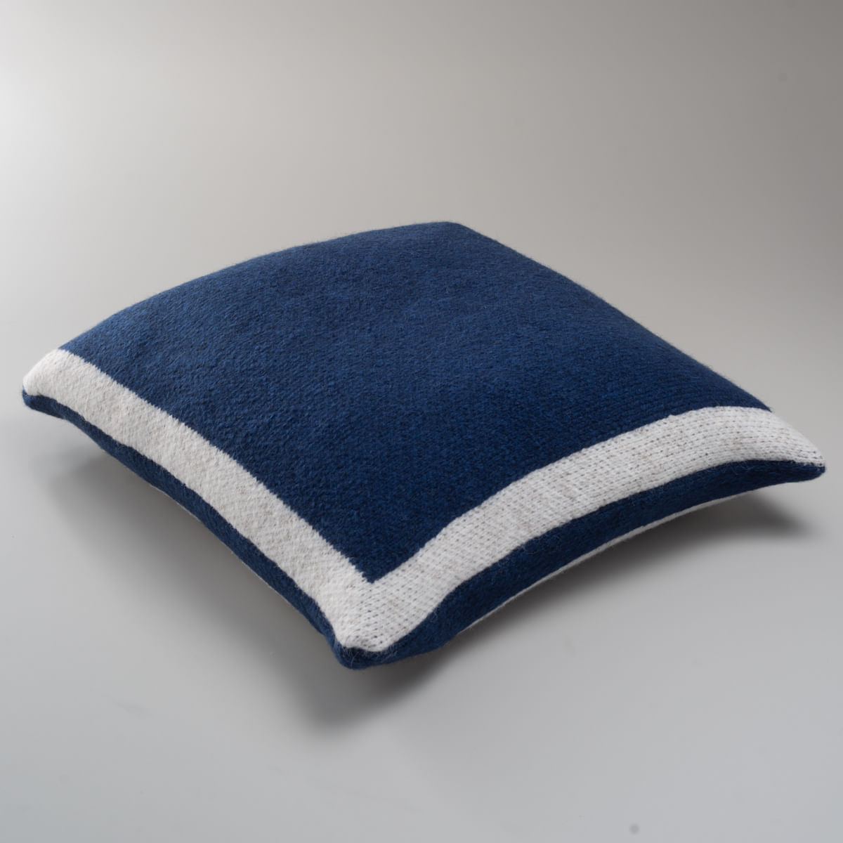 01-01-0521-CAPA-DE-ALMOFADA-INSIGHT-AZUL-PEROLA