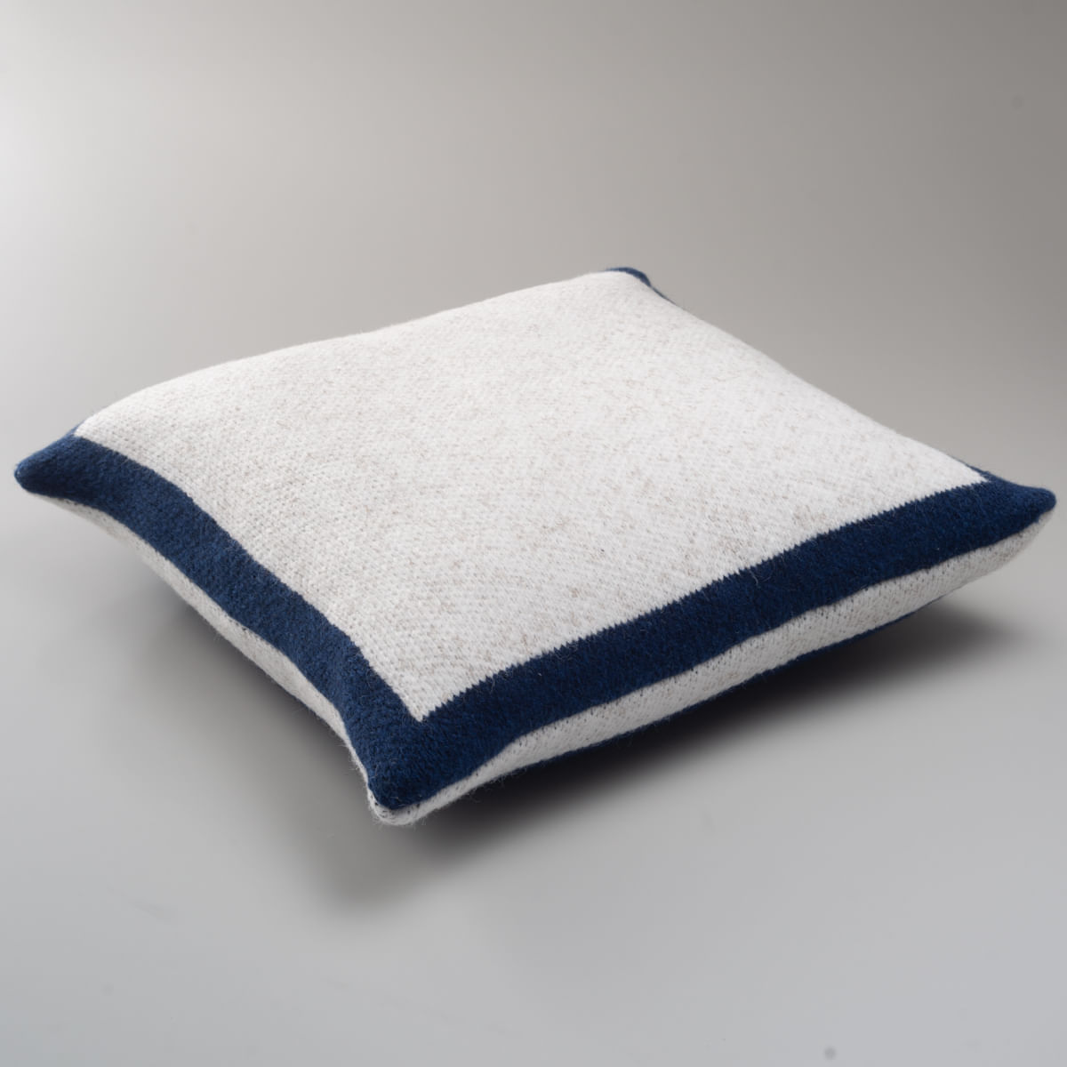 01-01-0521-CAPA-DE-ALMOFADA-INSIGHT-AZUL-PEROLA