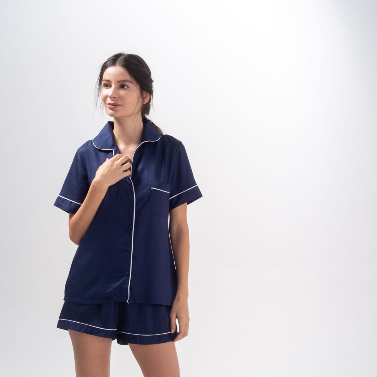 08-04-003-Pijama-Feminino-Curto-Bambu-marinho-Branco