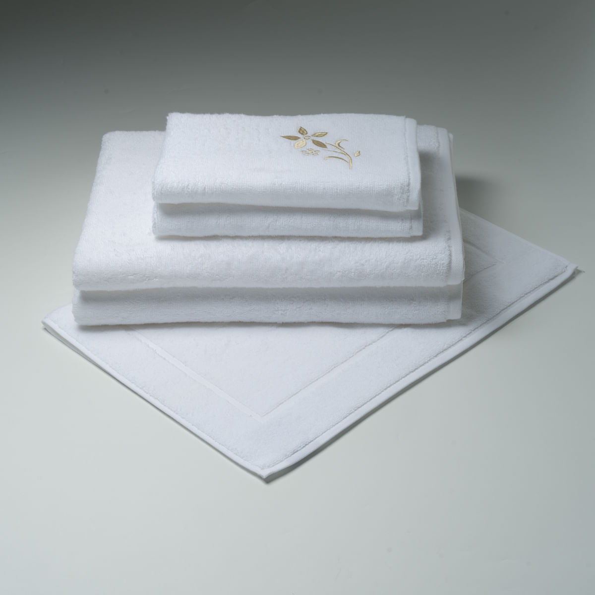 10-02-0029-Jogo-de-Banho-Villadry