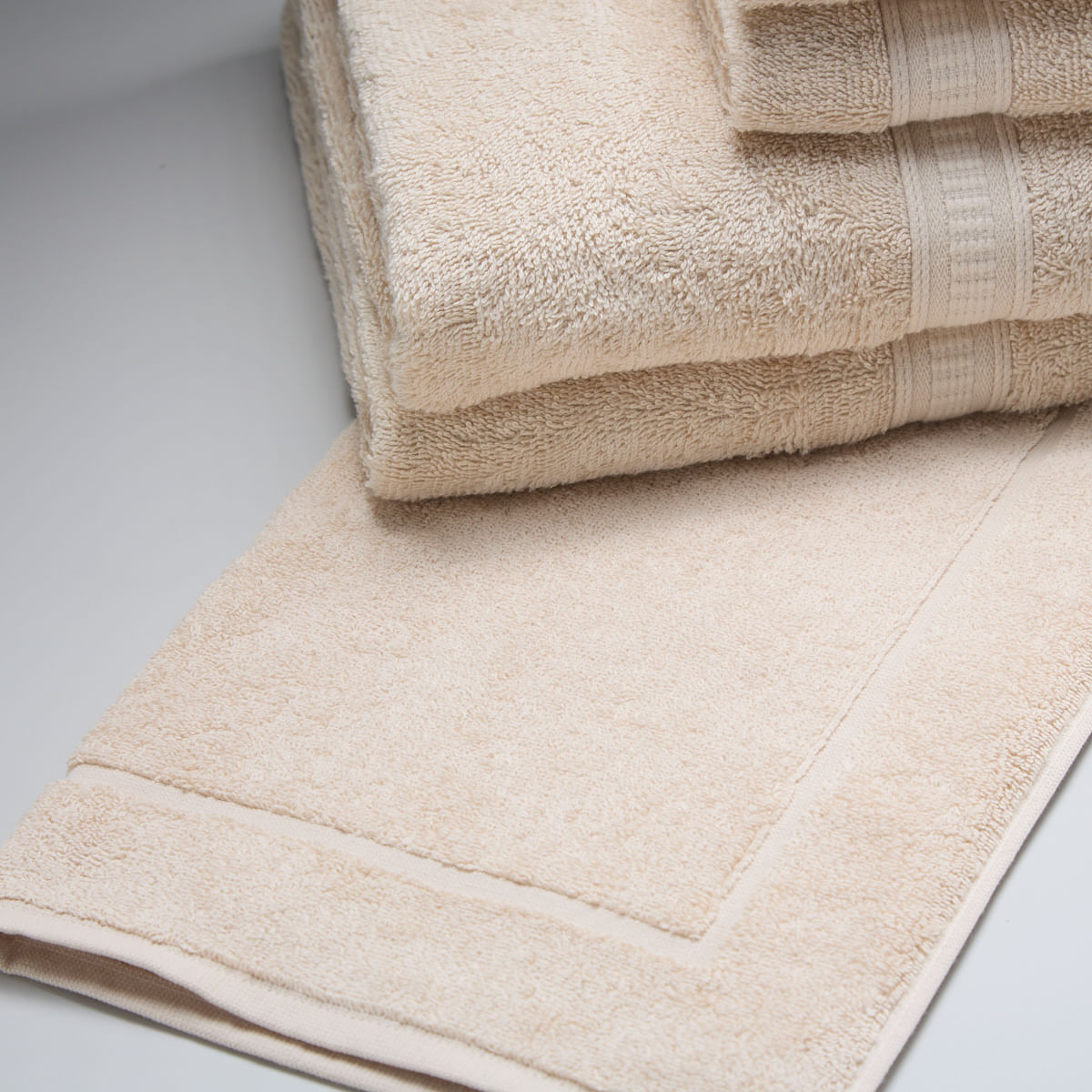 03--02-0097-Jogo-de-Banho-Heritage-Bege-