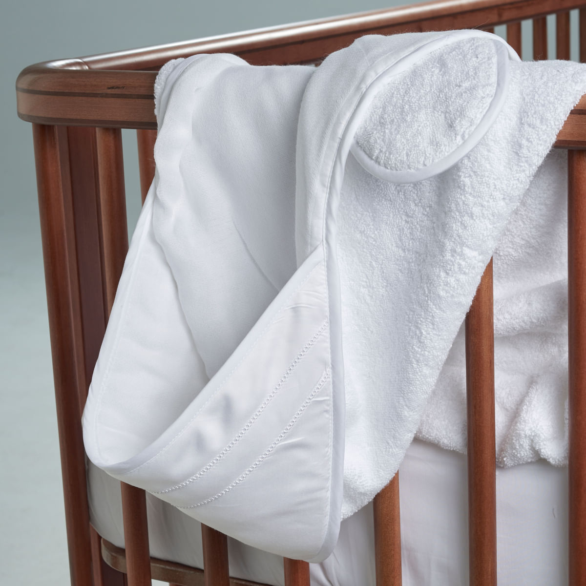 07-02-0160-Toalha-de-Banho-com-capuz-Sense-Branco-Branco-