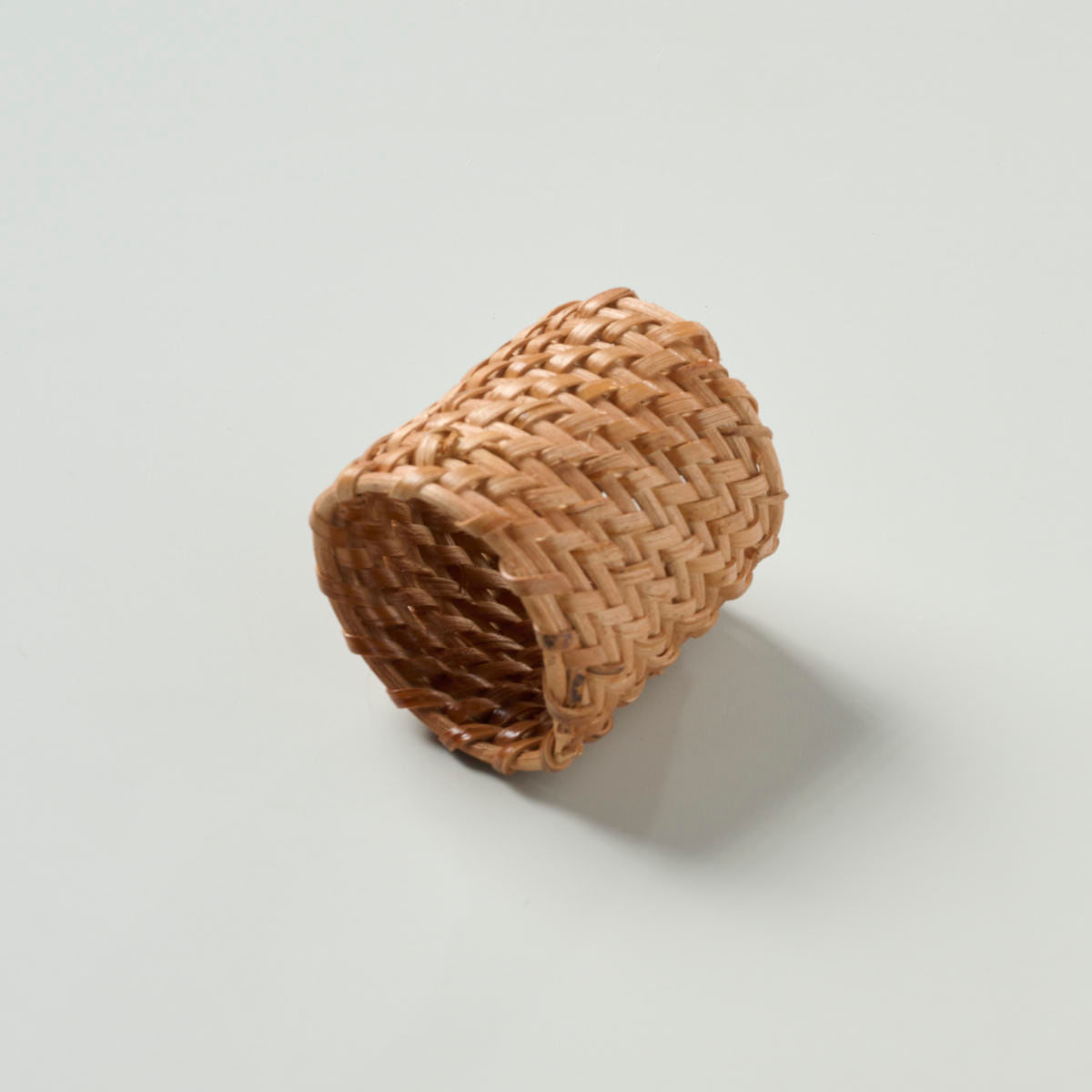 02-04-0048--Porta-Guardanapo-Cecilia-Caqui-