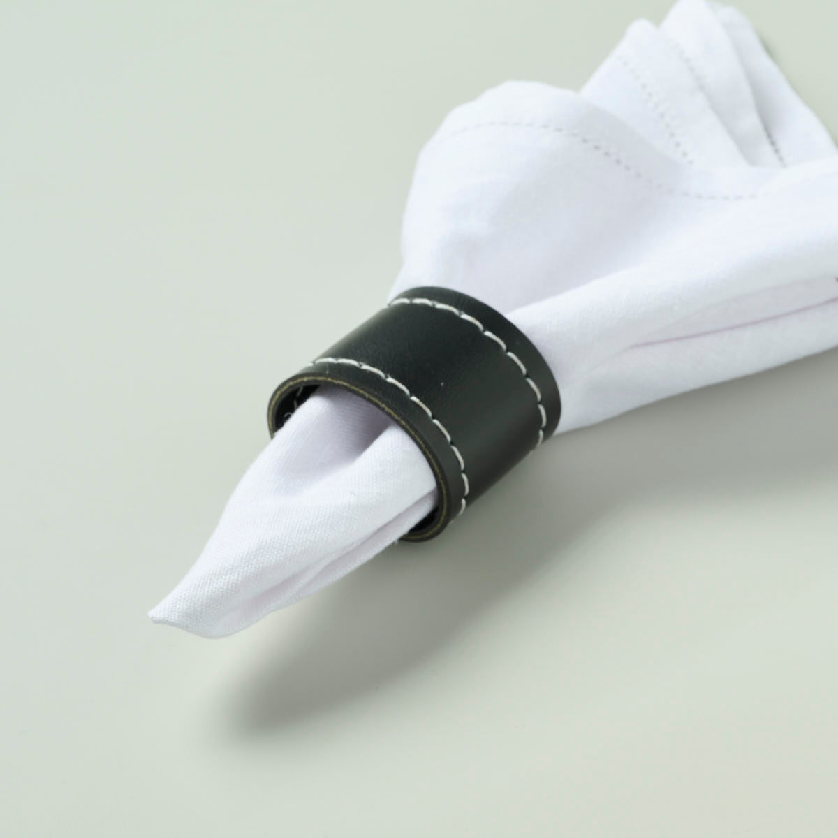 02-05-0102-Porta-Guardanapo--Couro-Preto-Branco-