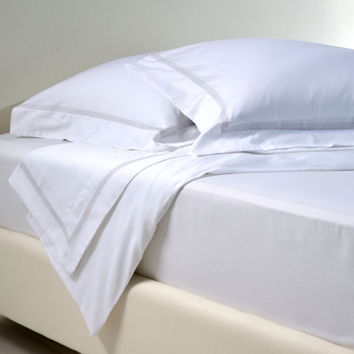 01-10-2347-Jogo-de-Lencol-Denver-Branco-Prata-