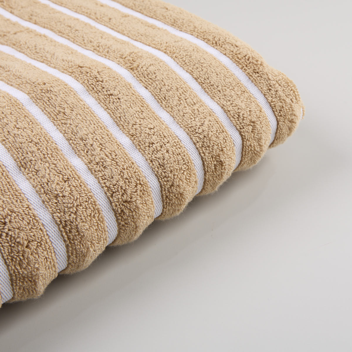 03-12-0009-Toalha-de-Praia-Breton-Stripes-Caqui-Branco-