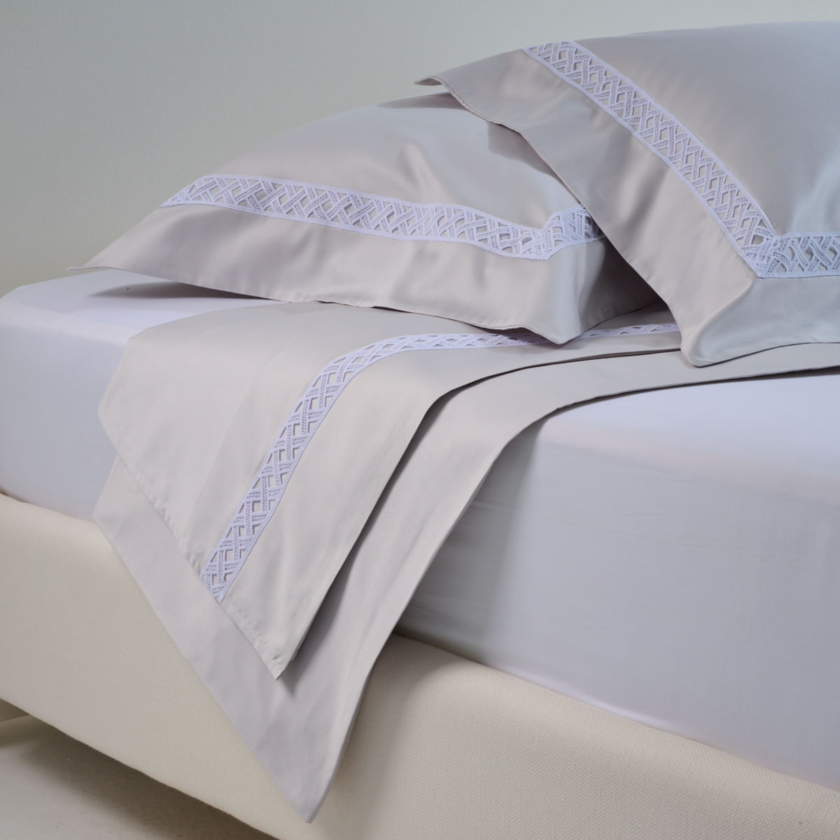 01-10-2190-Jogo-de-Lencol-Poesia-Cinza-Branco-001