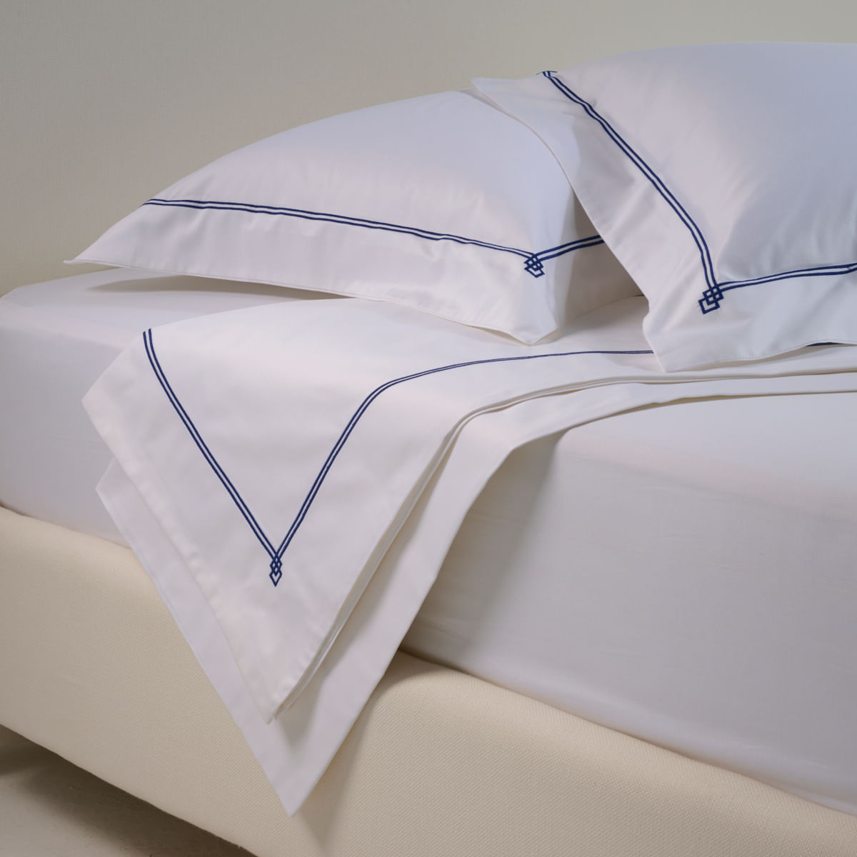 01-10-1725-Jogo-De-Lencol-450-fios-Azur-Branco-Marinho-