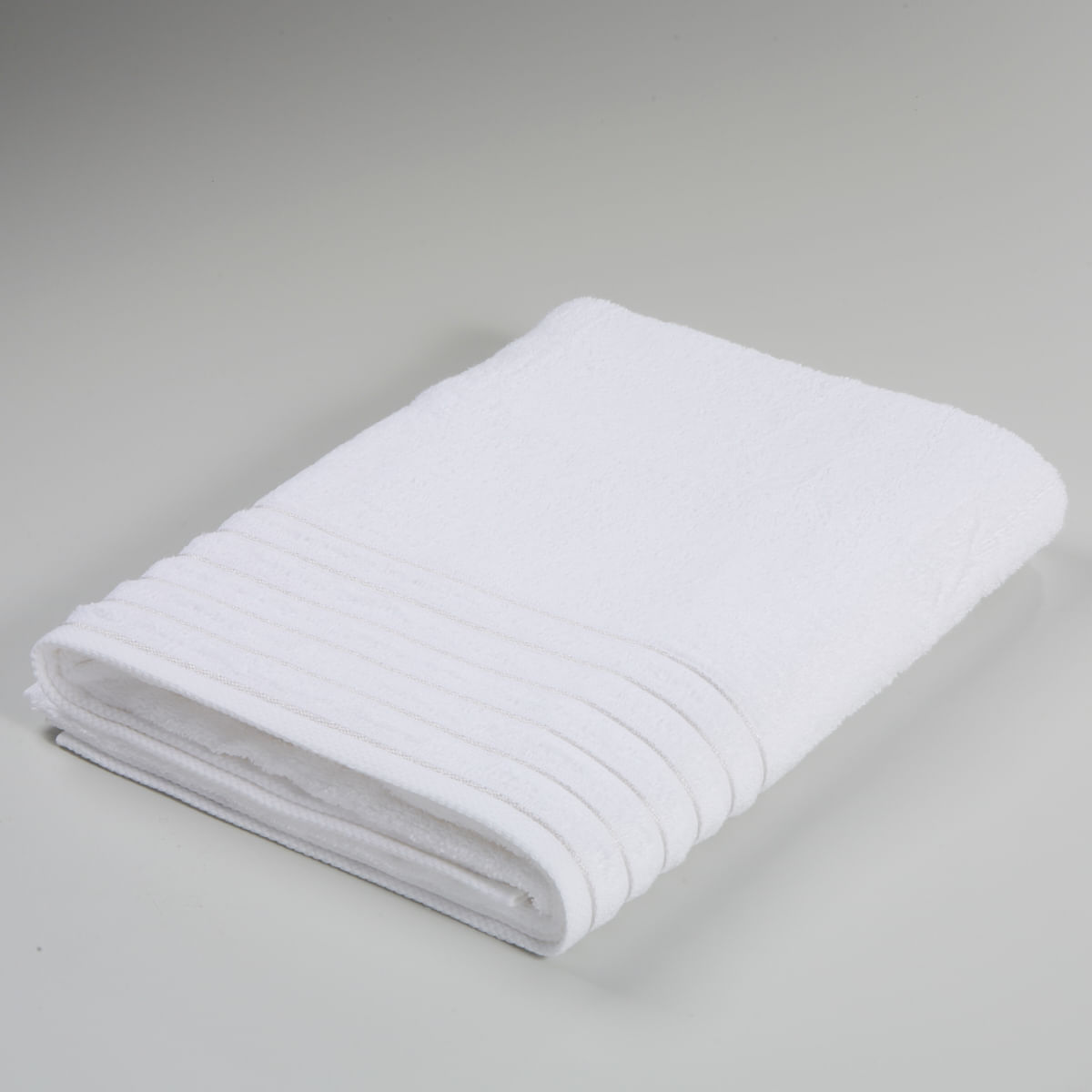 03-15-0006-Toalha-de-Banho-New-Stripes-Branco-Prata-