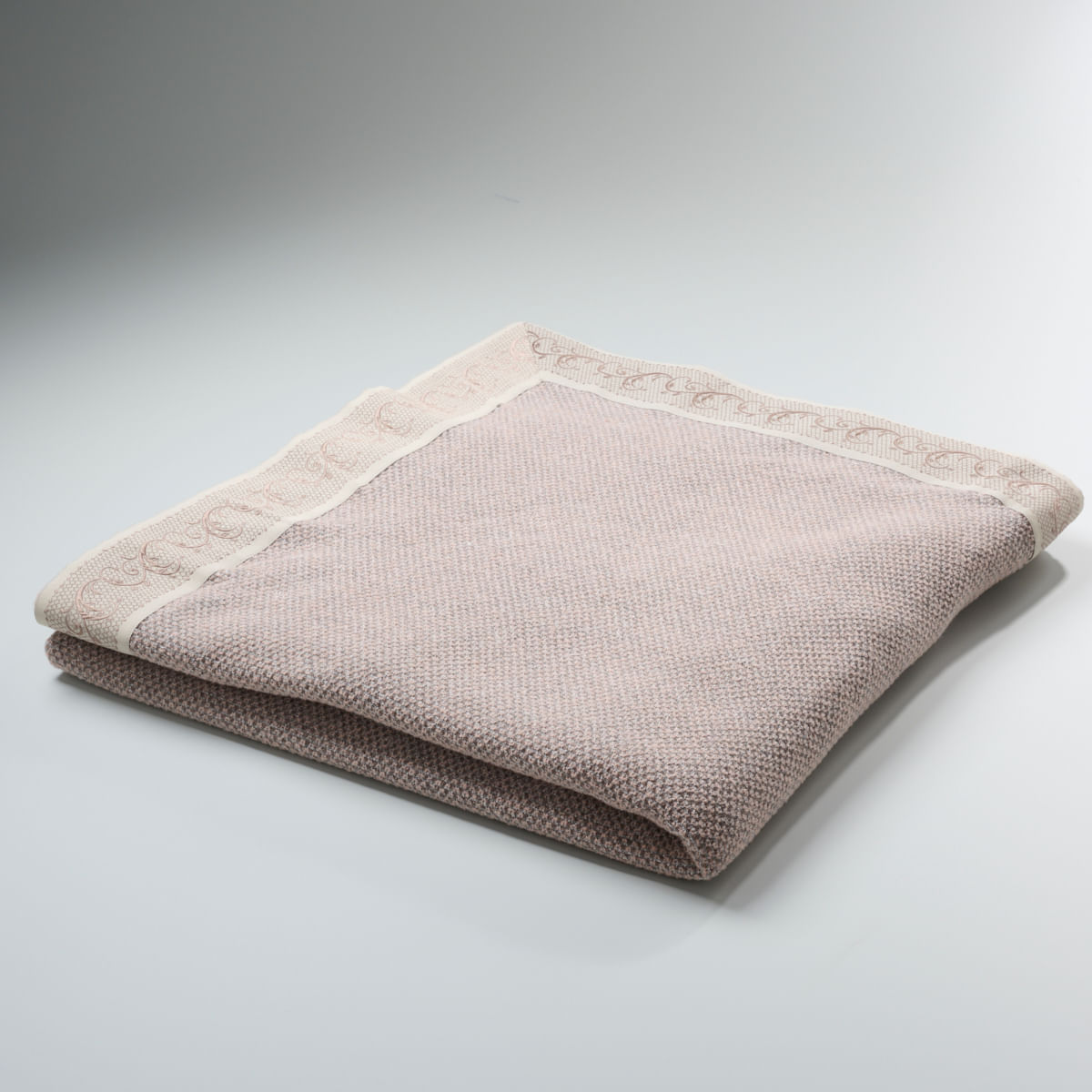 01-14-0097-Manta-Bloom-Rose-