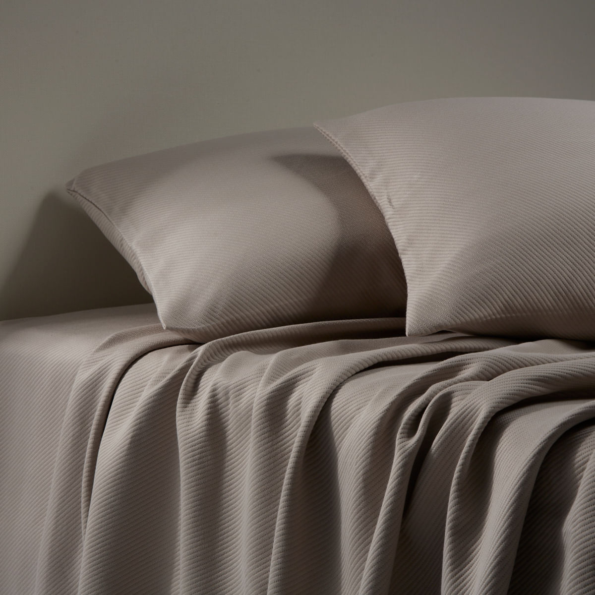 08-01-0380-Colcha-Ophelia-Areia-