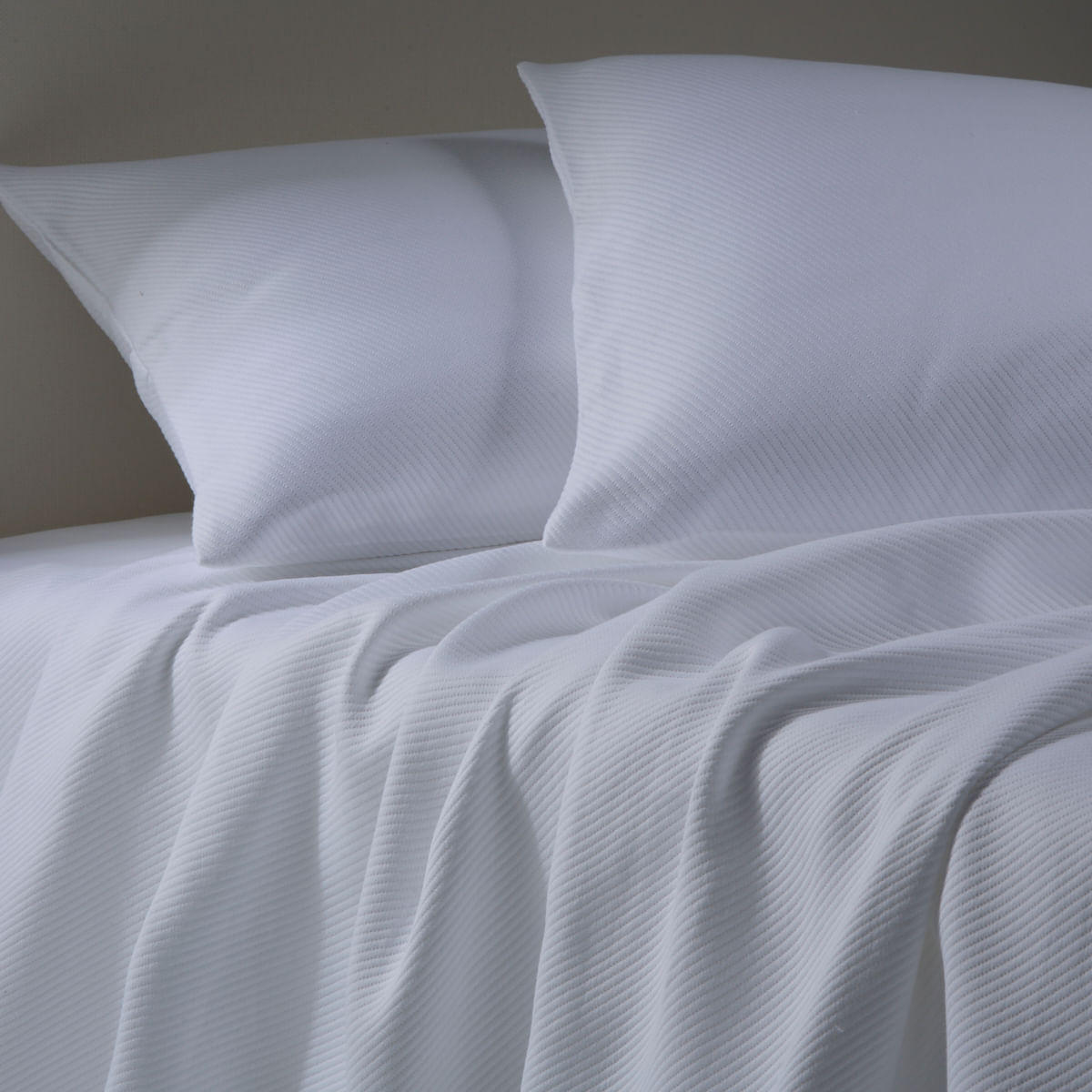 08-01-0380-Colcha-Ophelia-Branco-