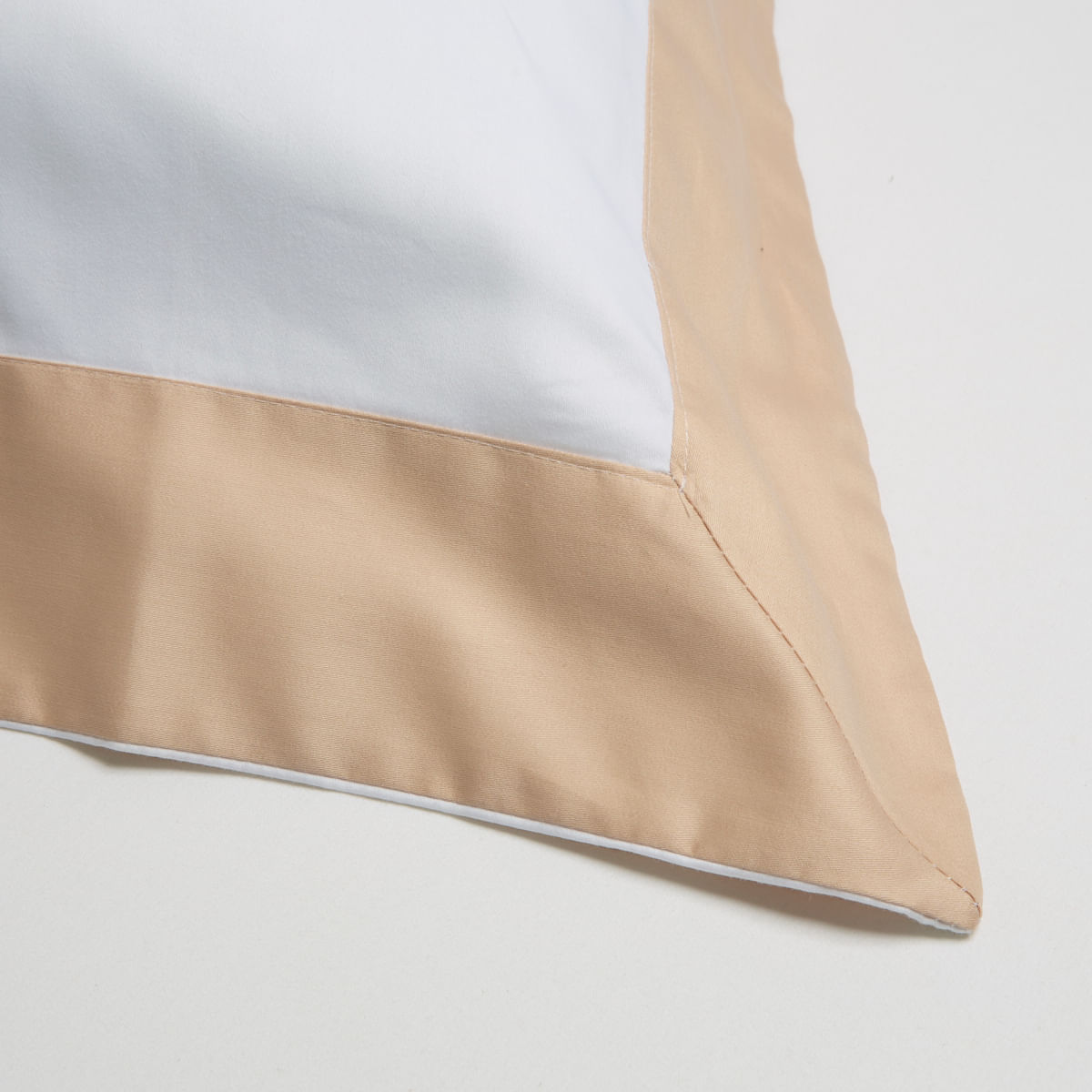 01-09-05-39-Fronha-star-320-fios-40x50-Branco-Azul-