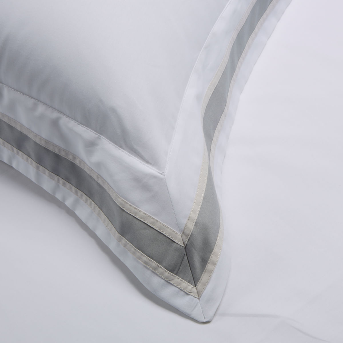 01-09-0695-Fronha-Miscela-Branco-Cinza-