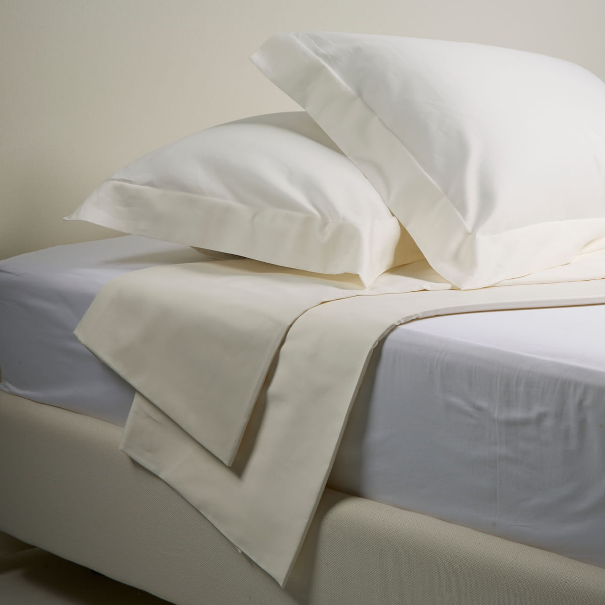 01-10-1814-Jogo-de-Lencol-Toledo-300-fios-Marfim-