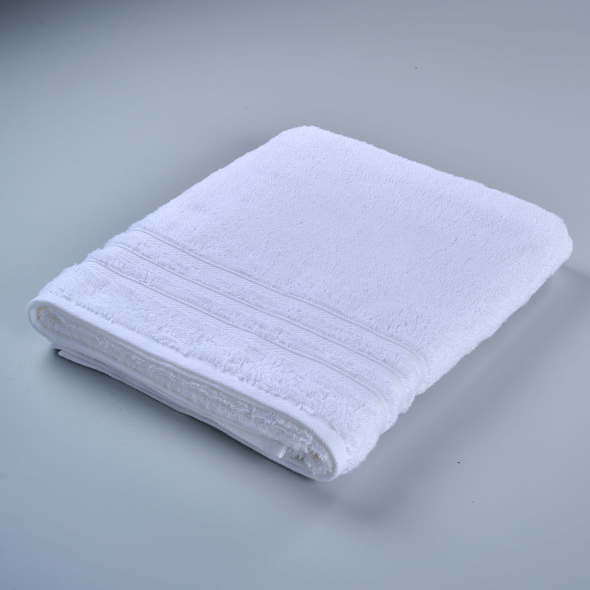 03-09-0060-Toalha-de-Banho-Plenitude-Branco-