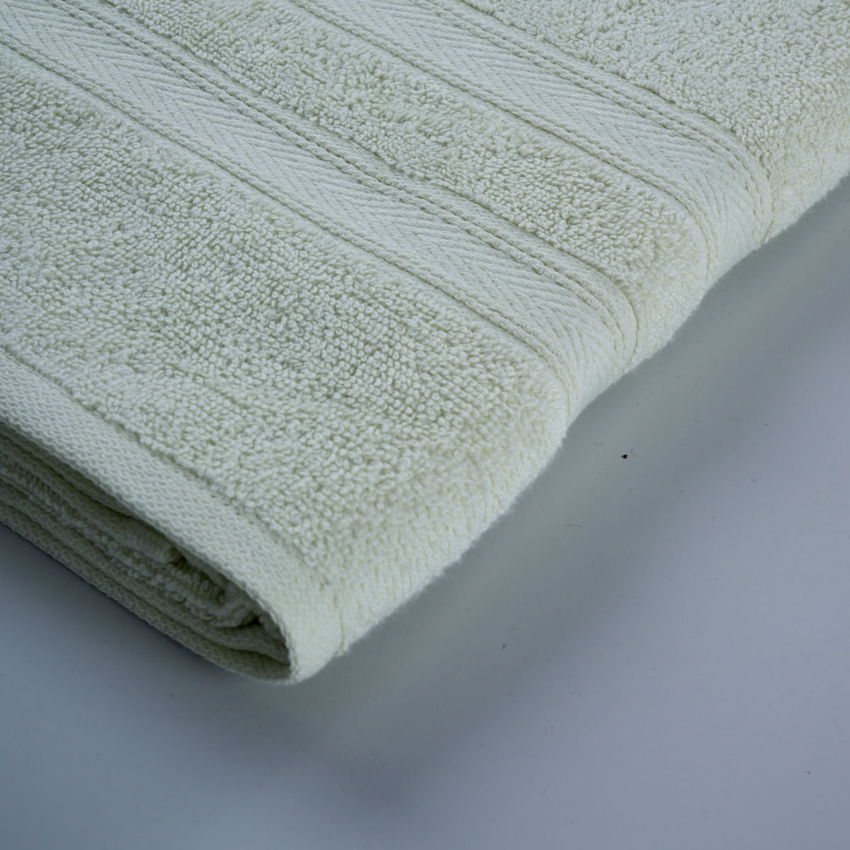 03-10-0018-Toalha-de-banho-Madrid-Verde-Claro-