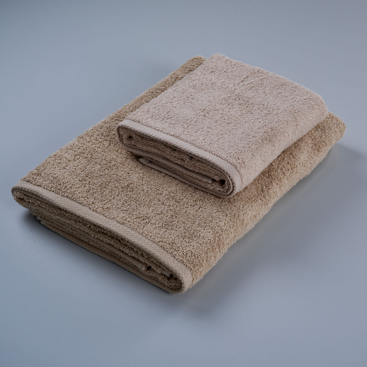 10-02-0056-Kit-Banho-e-Rosto-Exclusive-Me-Bege