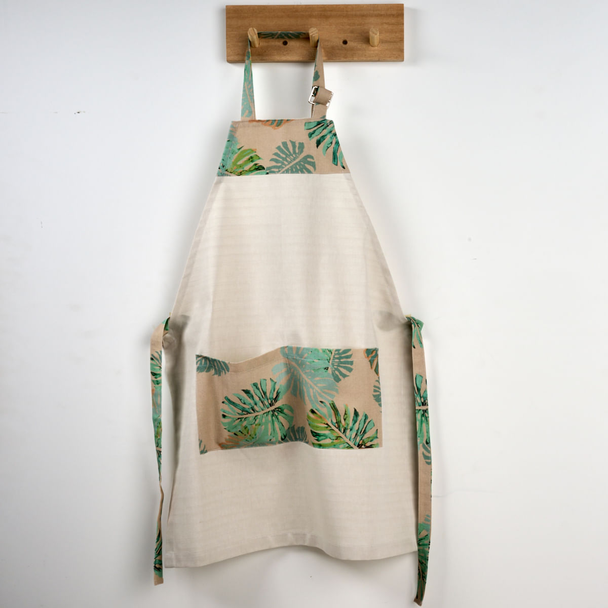 02-13-0005-Avental-Leaves-Caqui-