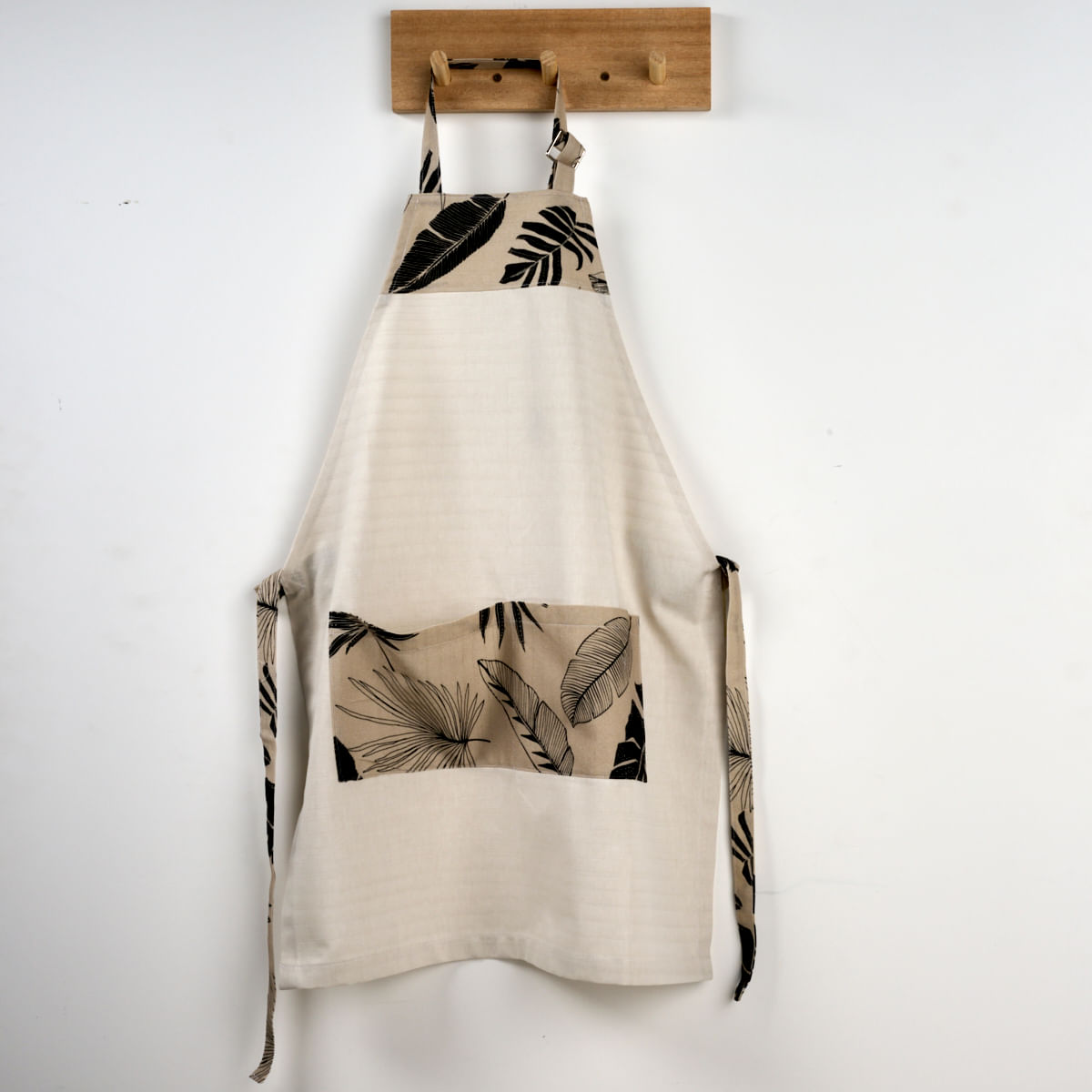 02-13-0009-Avental-Palms-Caqui-