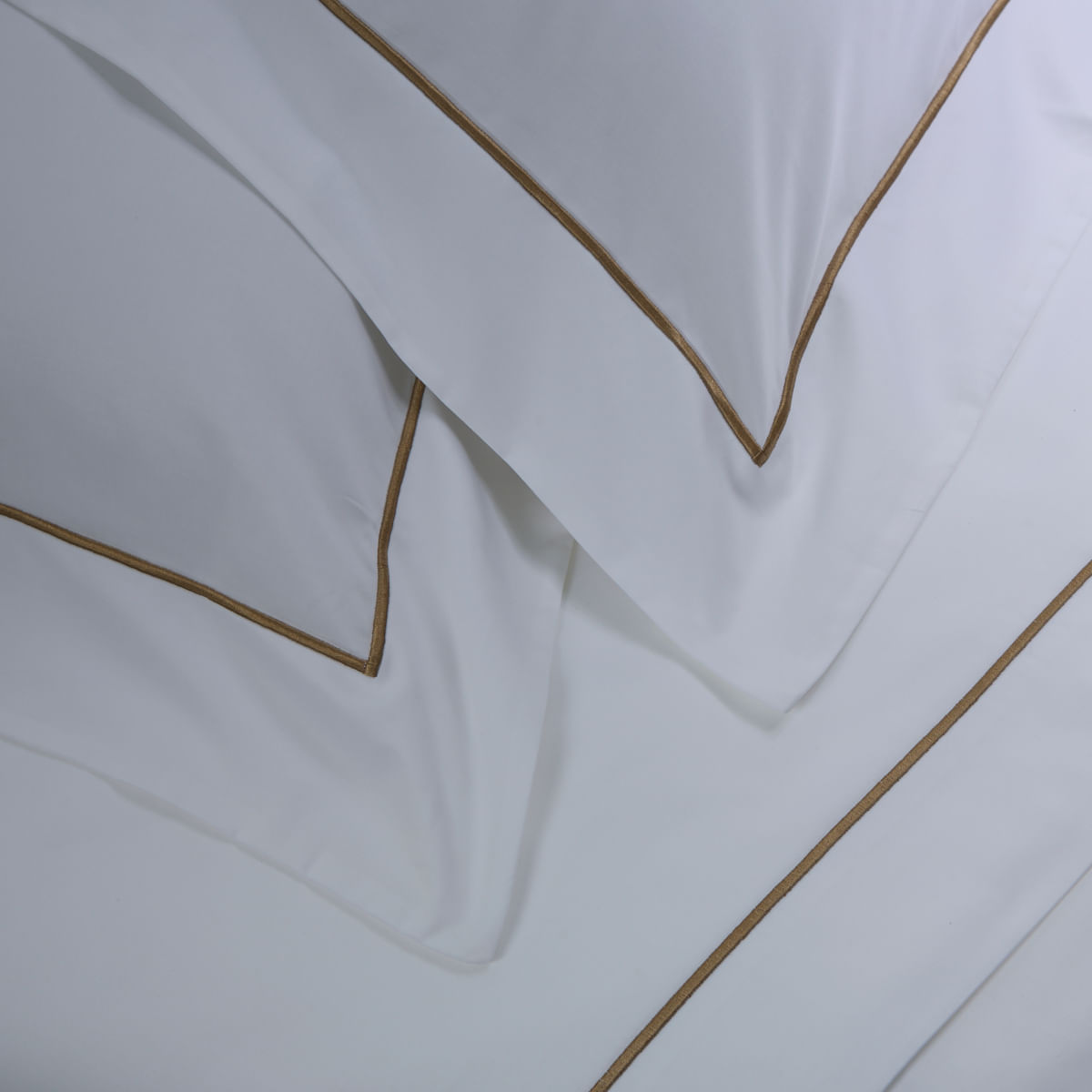 01-10-20-30-Jogo-de-Lencol-Hotel-Design-300-Fios-Branco-Caqui-