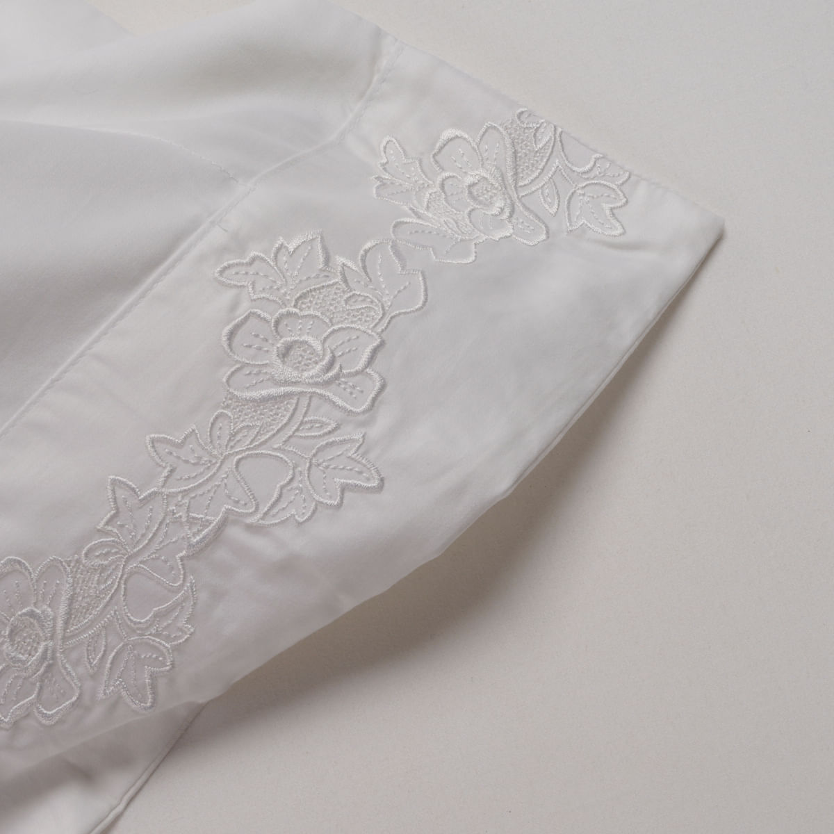 01-01-0447-Capa-de-Almofada-Winter-Garden-Branco-Branco-30-x-40