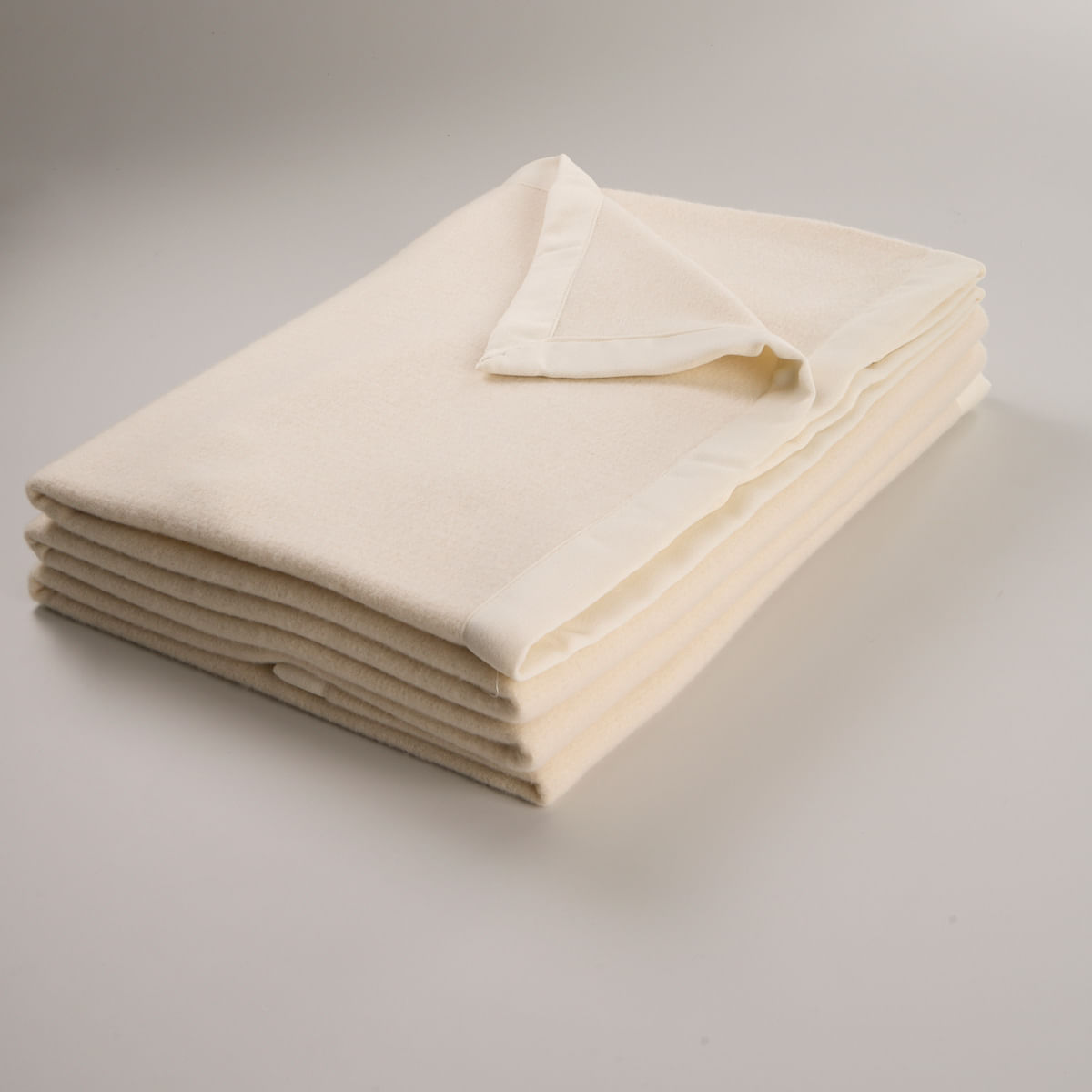 Cobertor-italiano-cashmere-beatrice