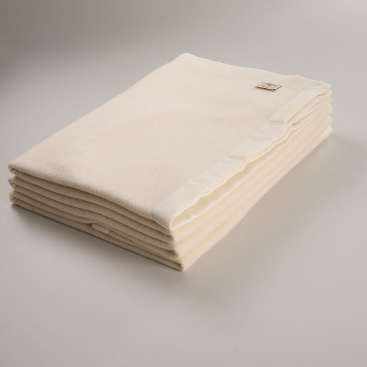 Cobertor-italiano-cashmere-beatrice