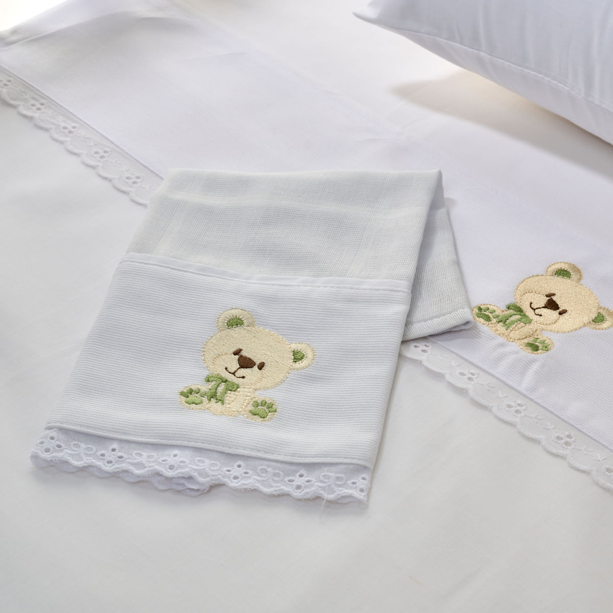 Babinha-delicato-urso-marfim-verde