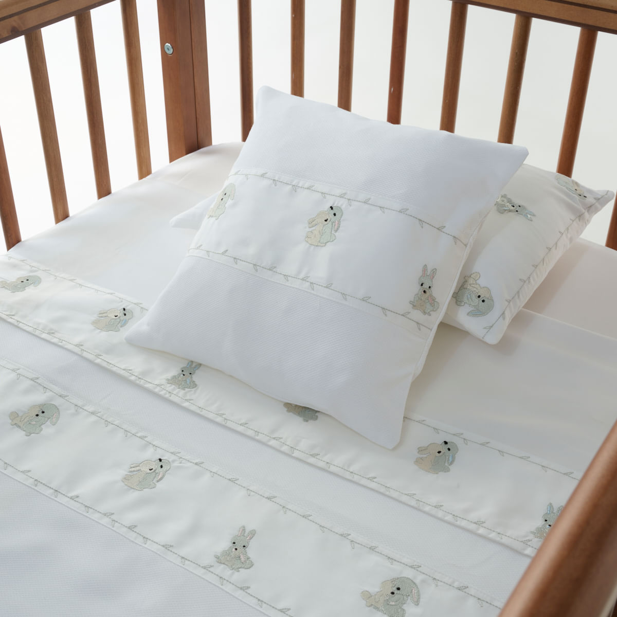 Kit-Colcha-Com-Almofada-Bunny