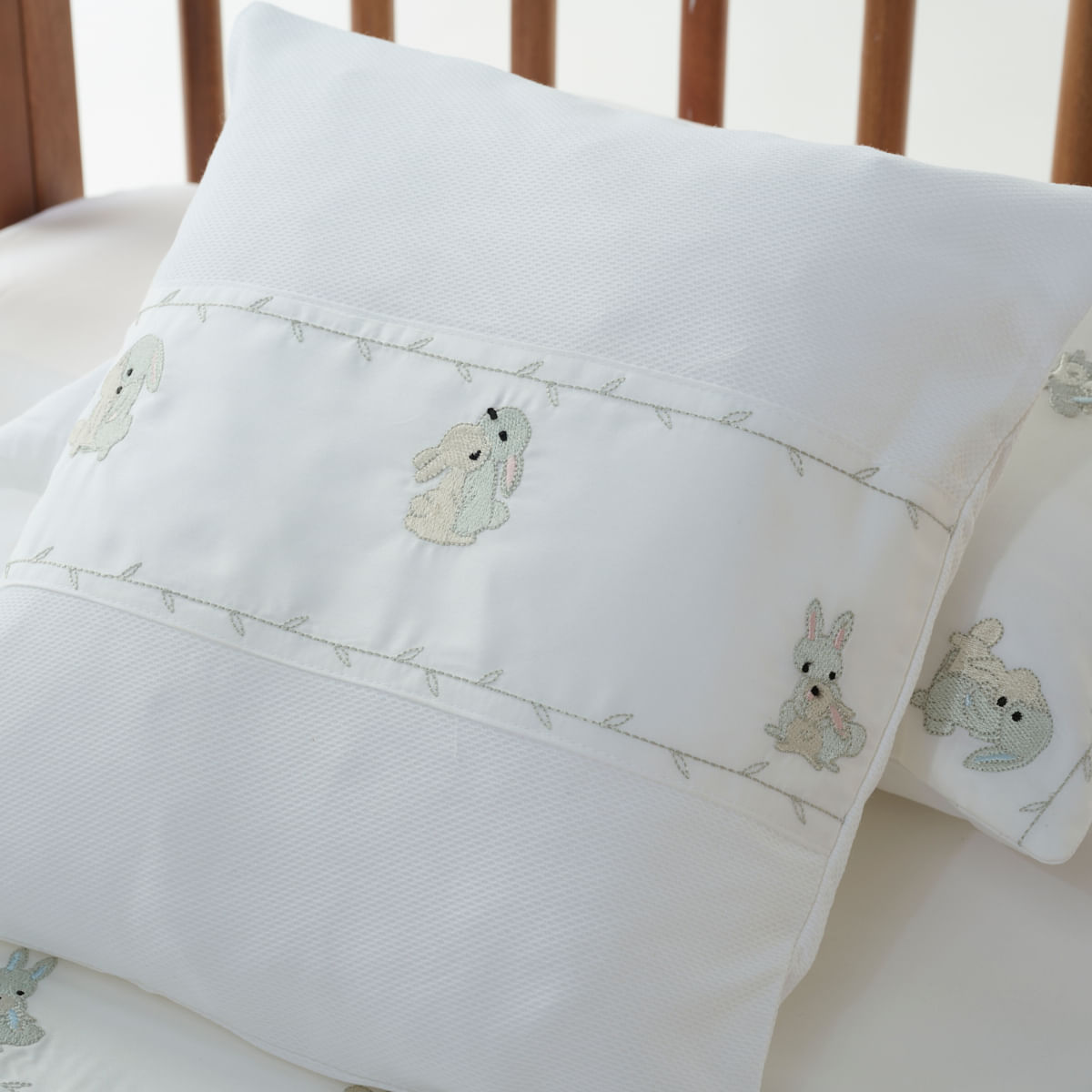 Kit-Colcha-Com-Almofada-Bunny