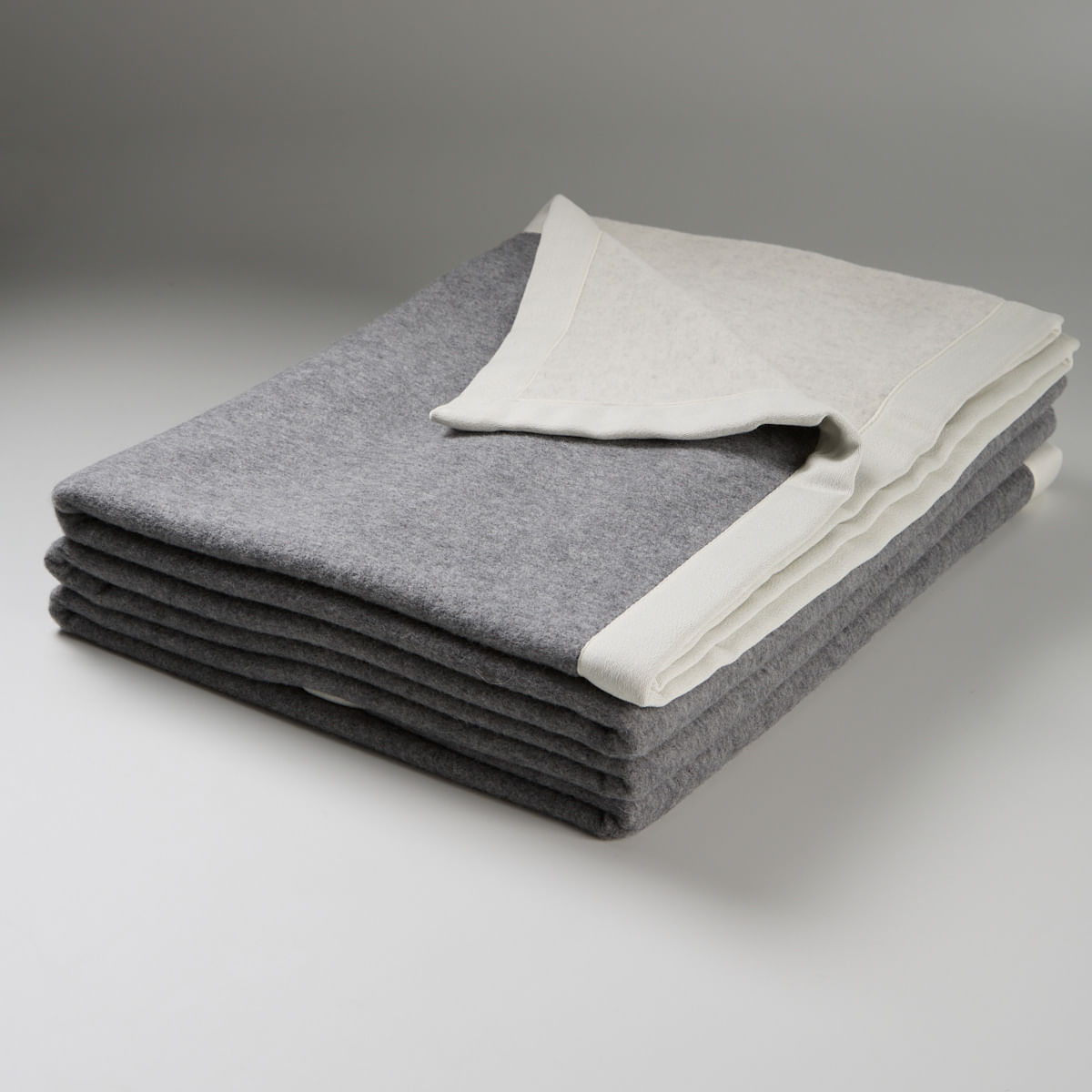 01040102_2433_1-COBERTOR-ITALIANO-BELLA