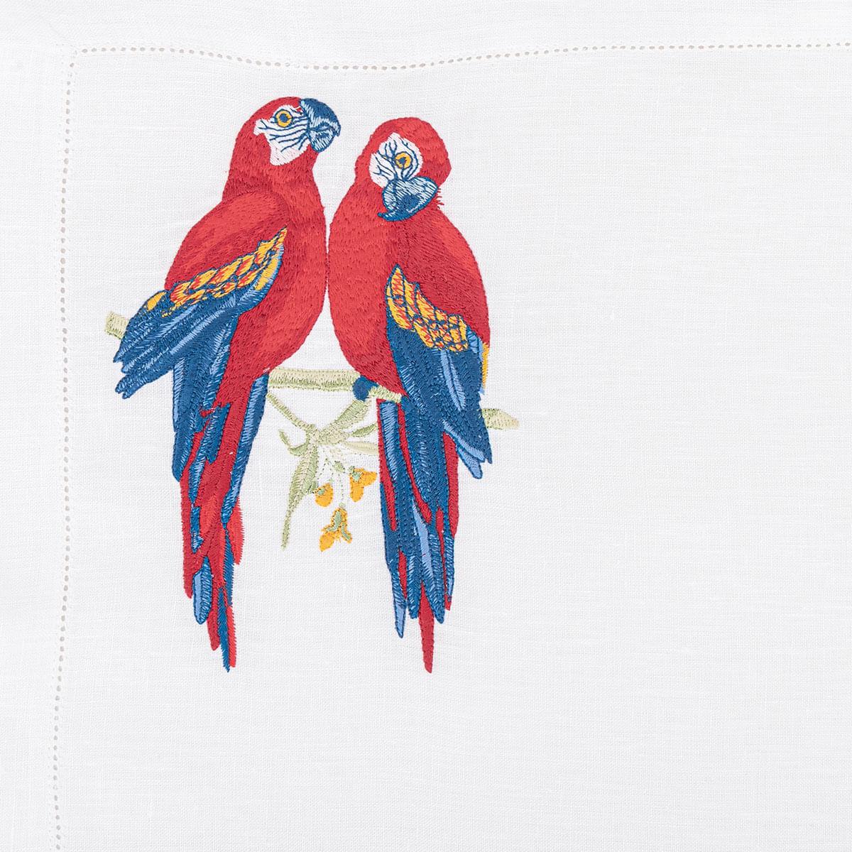 02060002_1501_2-JOGO-AMERICANO-ARARAS-VERMERMELHAS-COM-GUARDANAPO