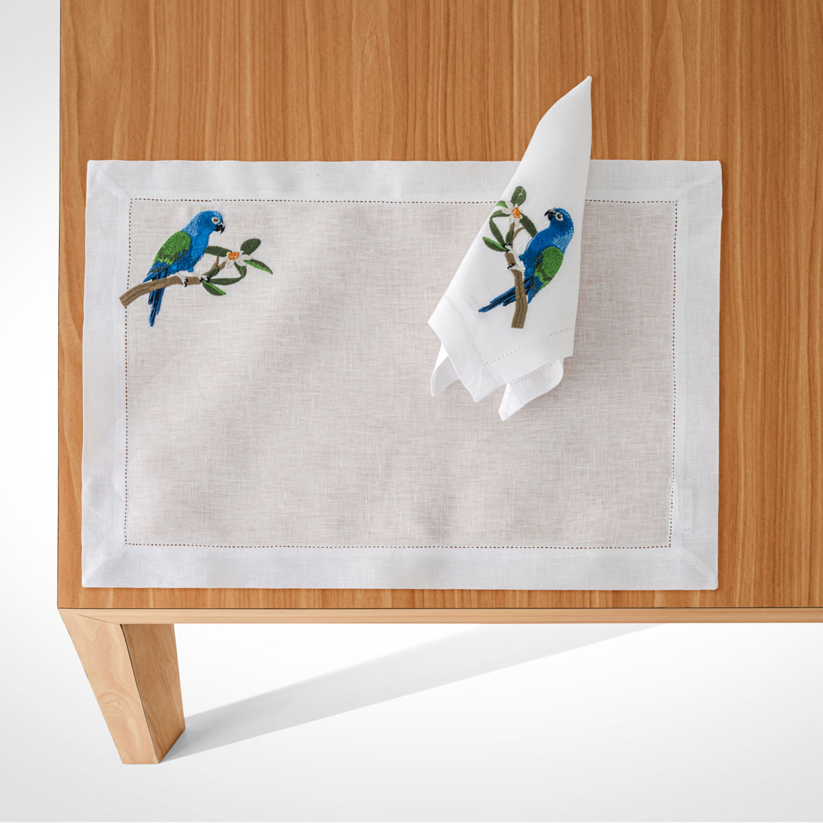 02-06-0159-Jg-Americano-Arara-Azul