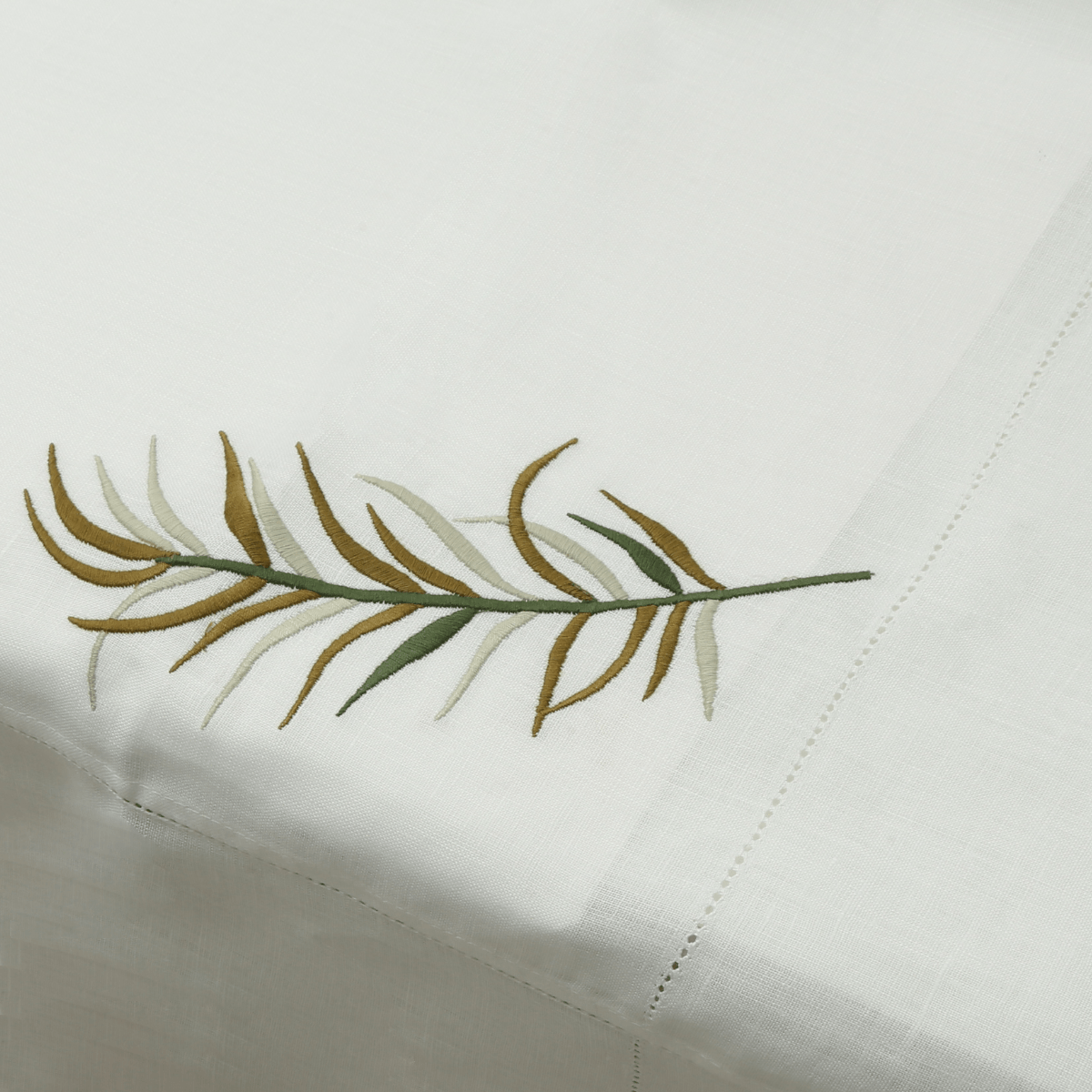 02.11.14-58-TOALHA-DE-MESA-PINUS-BRANCO-VERDE--1--