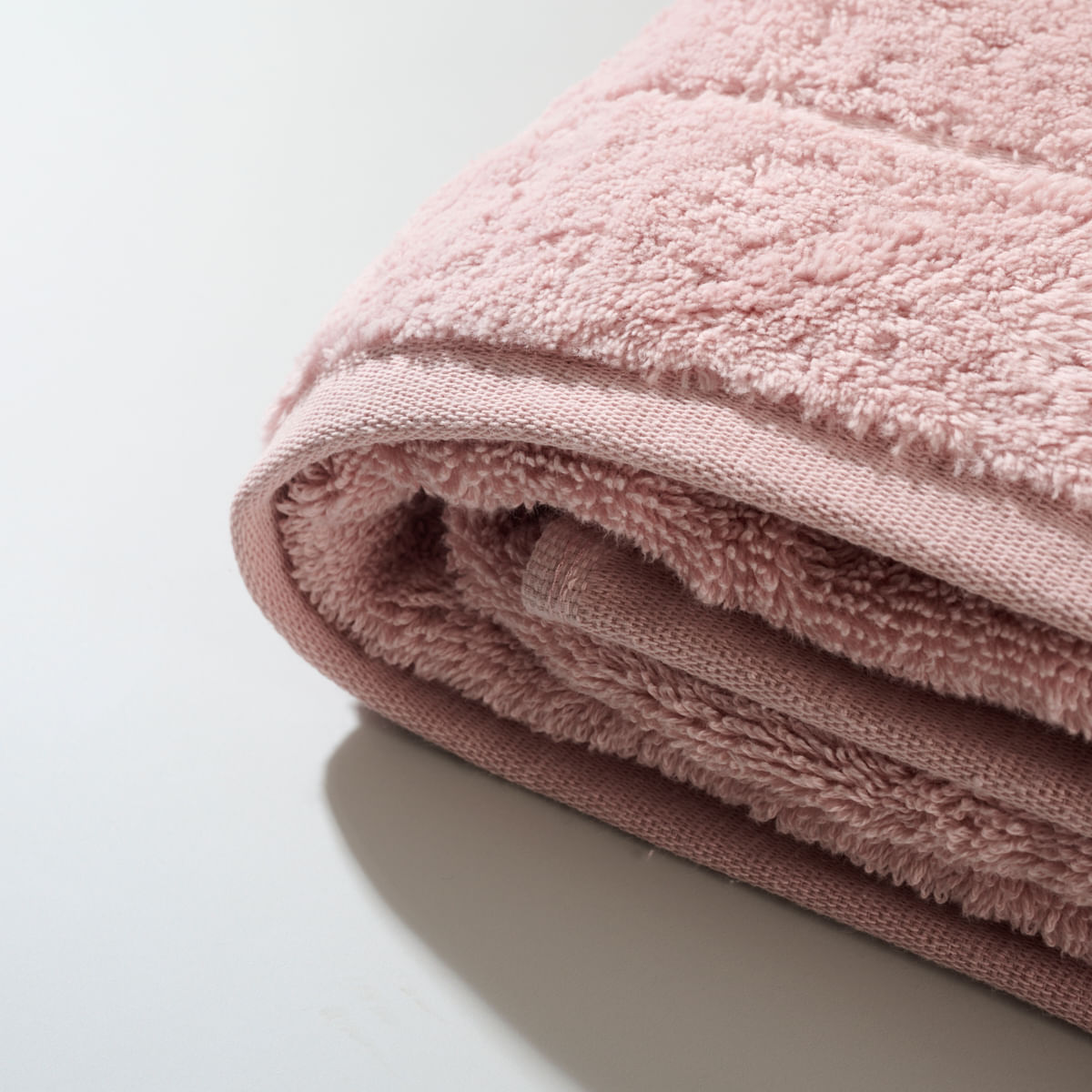 03-10-0056-Toalha-de-banho-Seven-Hundred-Rosa--002.jpg