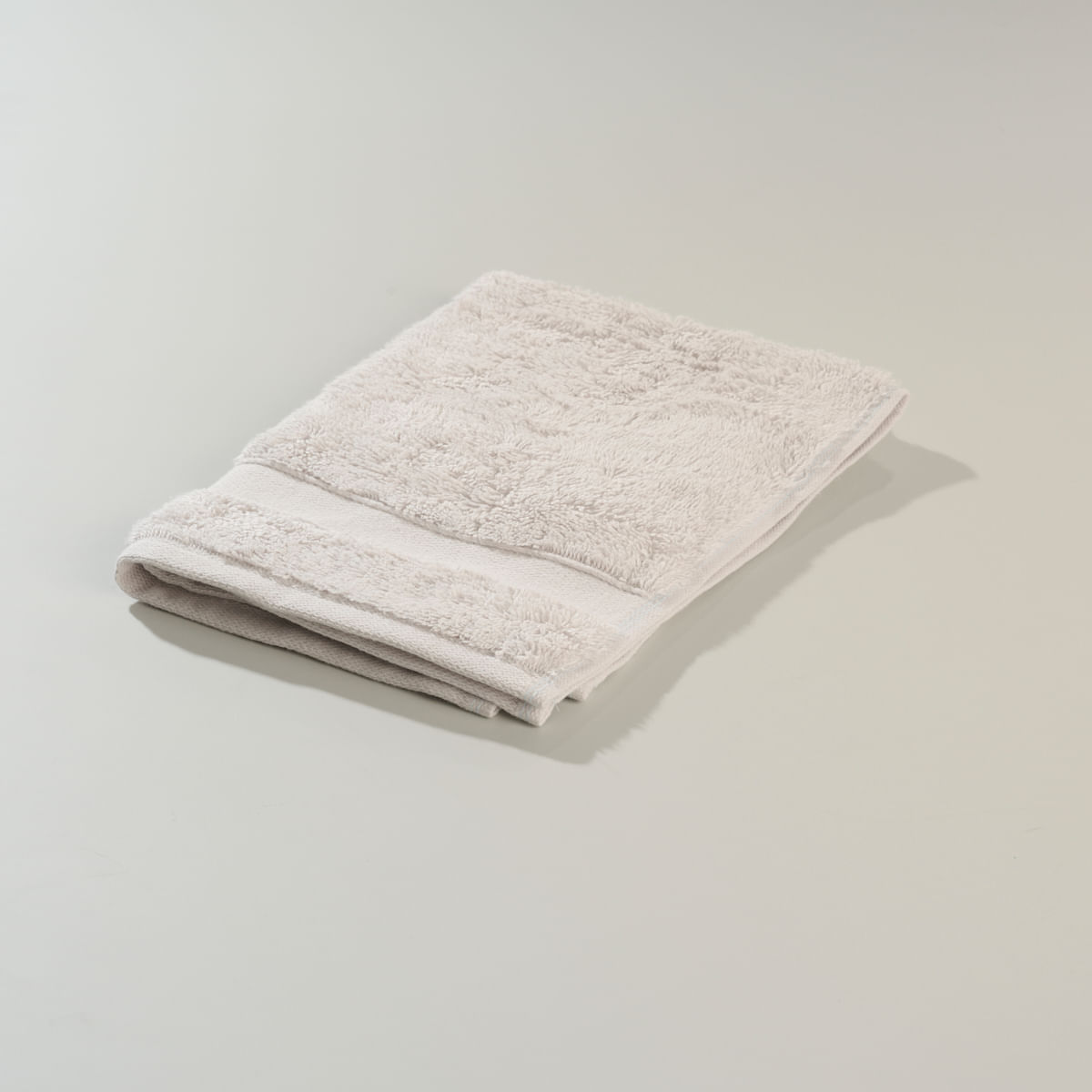 03-11-0112-Toalha-de-Lavabo-Magnifique-Gelo-001.jpg