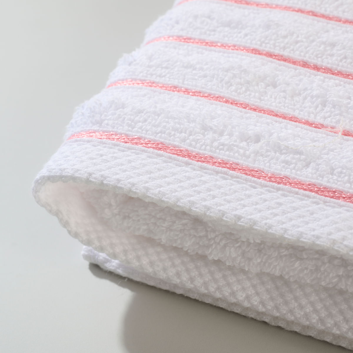 08-13-0092--Toalha-de-Rosto-New-Stripes-Branco-Rosa-002.jpg