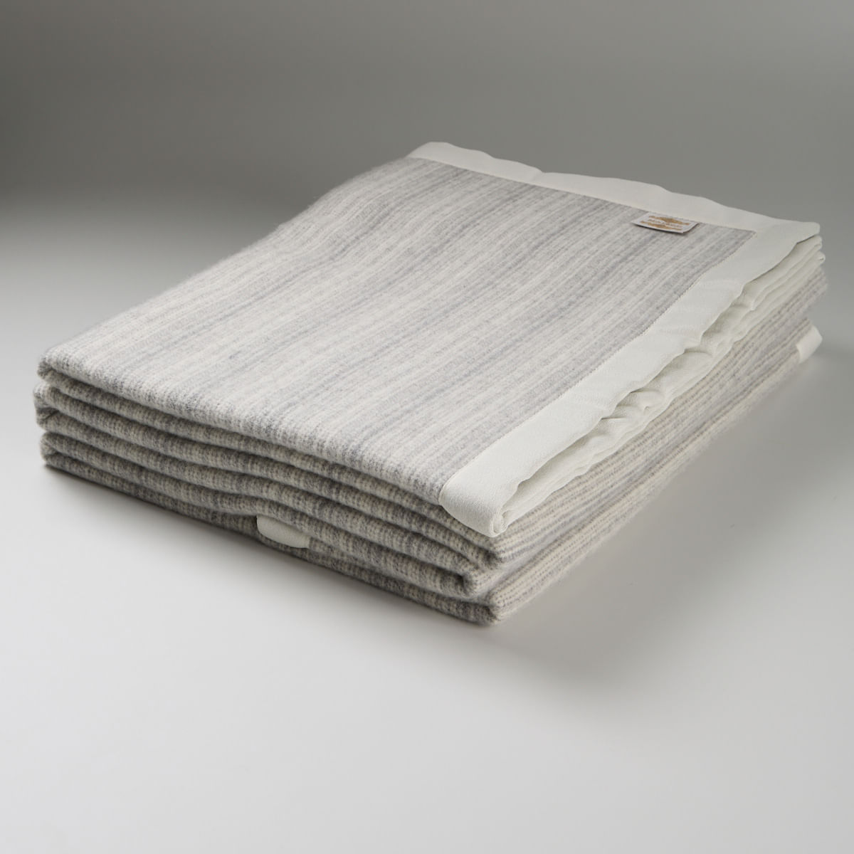 01-04-0050-Cobertor-Italiano-Dany-Cinza-001