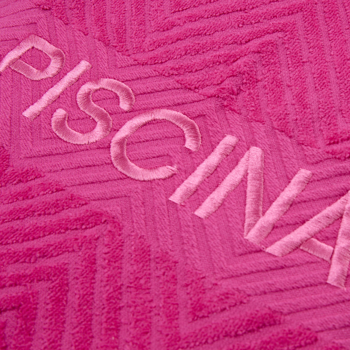 03-12-0034-Toalha-de-Praia-Aveludada-Chevron-Pink-