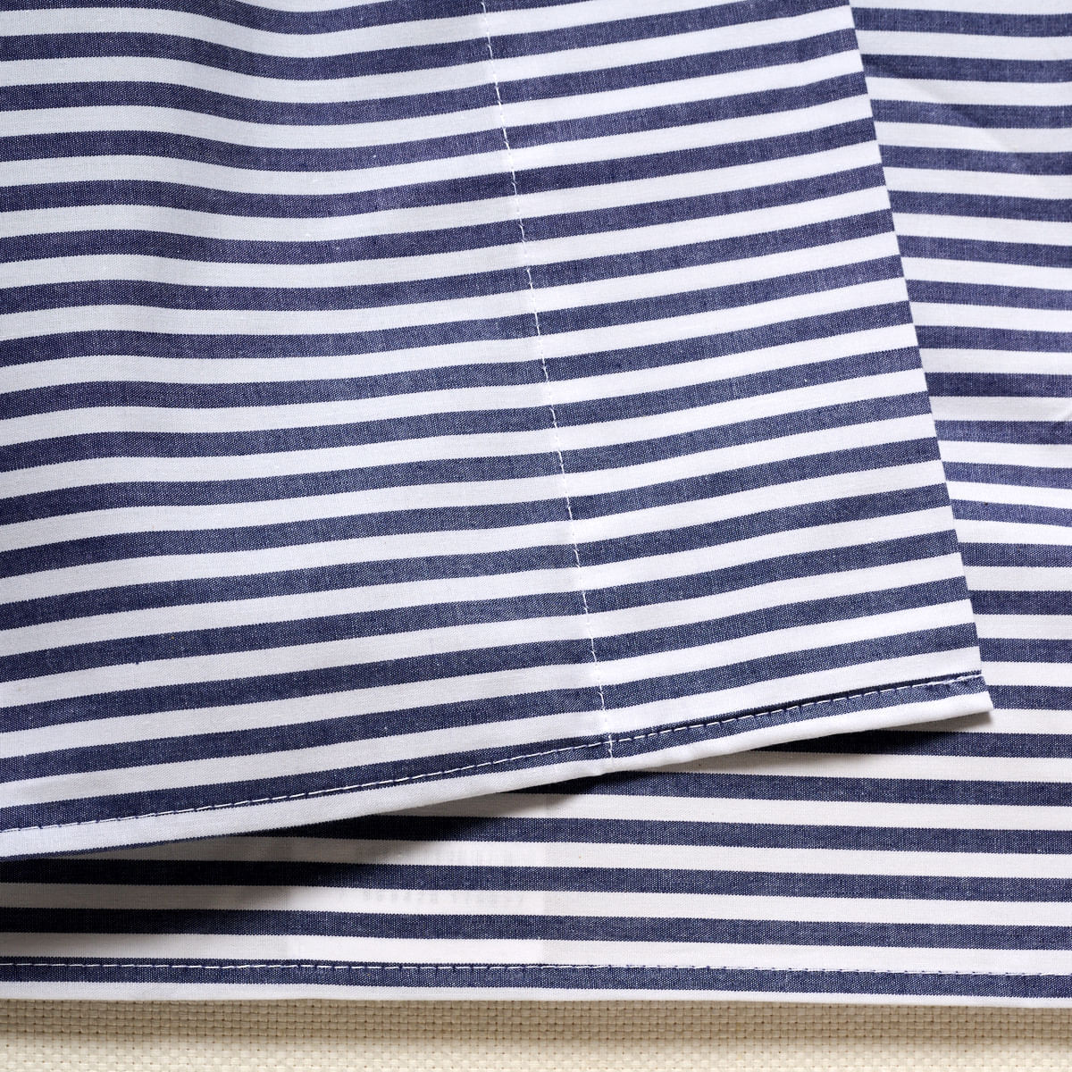 01-32-0156-Lencol-Cima-Mix-and-Match-Listras-Marinho-Branco-004.jpg