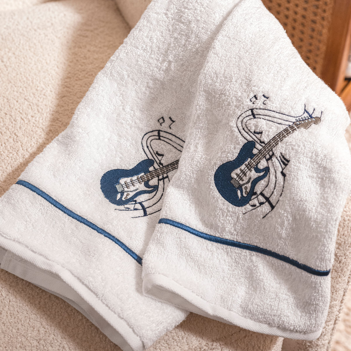 07.02.0187_kit_banho_rosto_rock