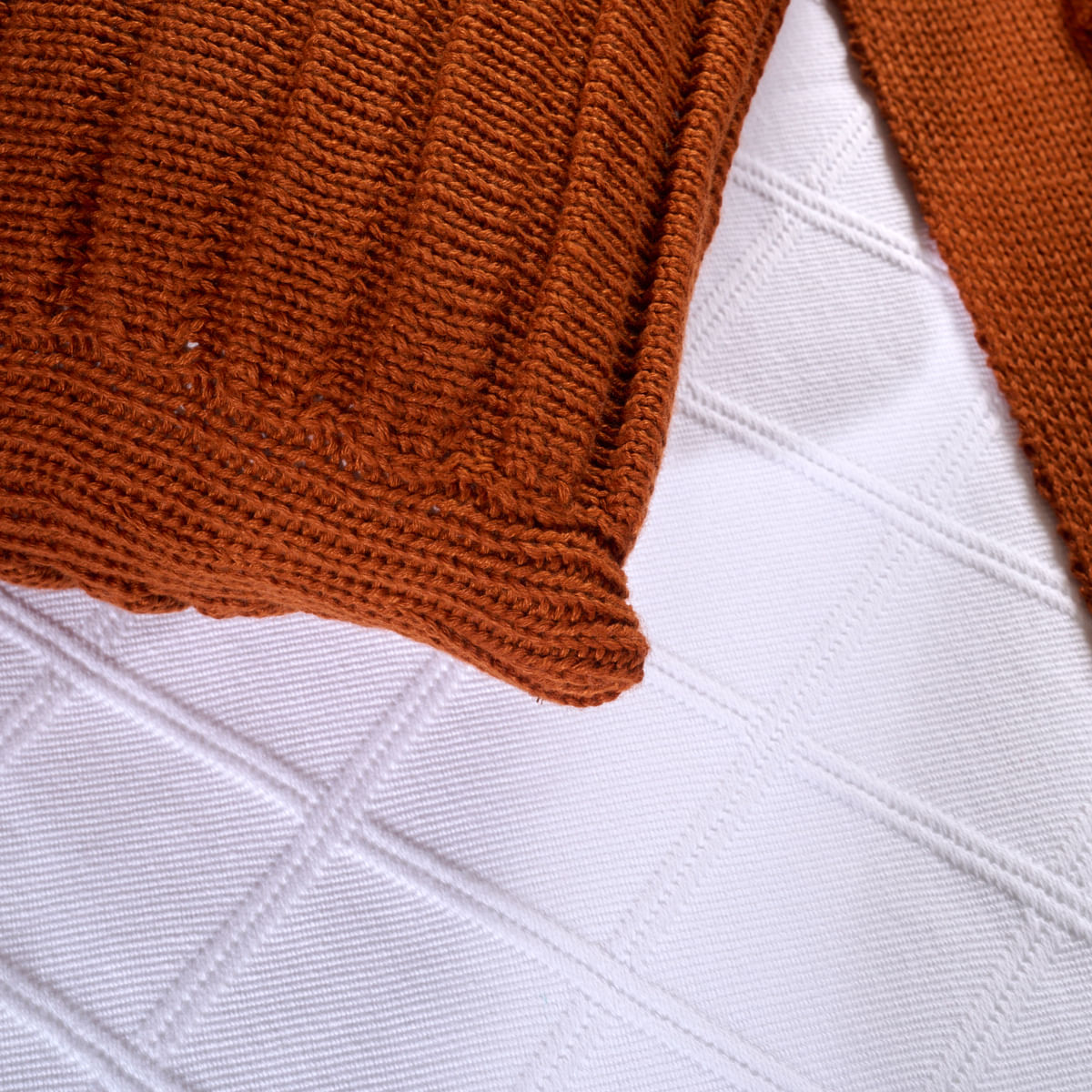 Capa-de-Almofada-Unique-Terracota-002