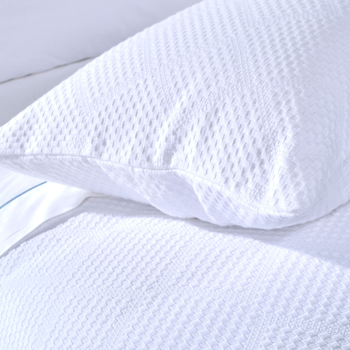 01-05-0342-Colcha-C-pt-Portuguesa-Modernite-Branco-002