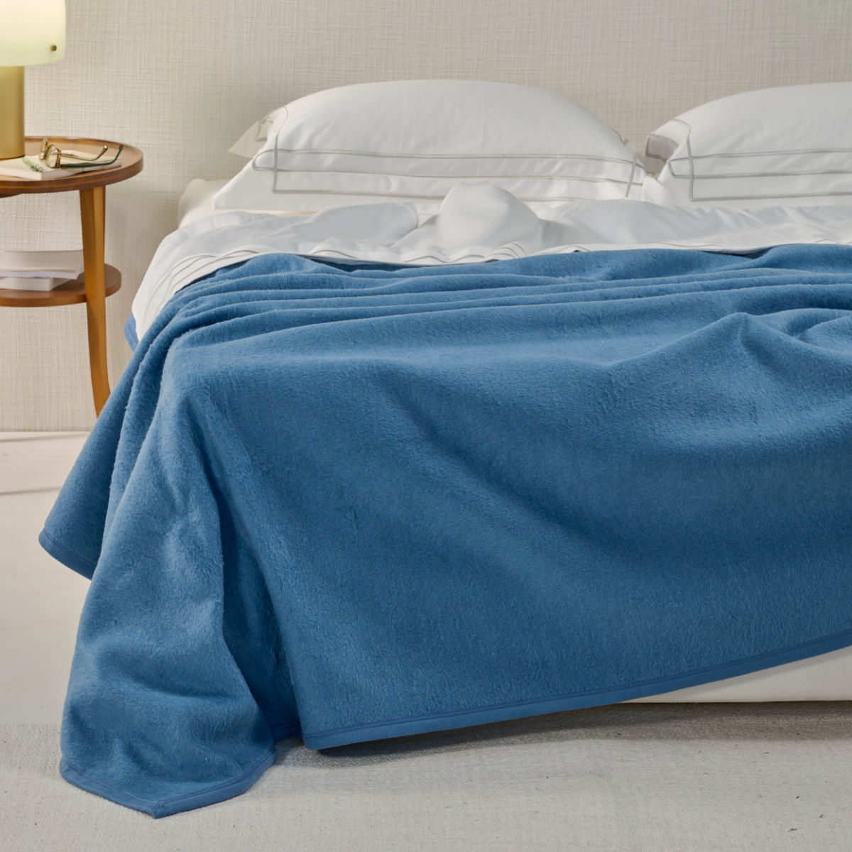 08-01-0391-Cobertor-Turco-Splendore-Azul-002